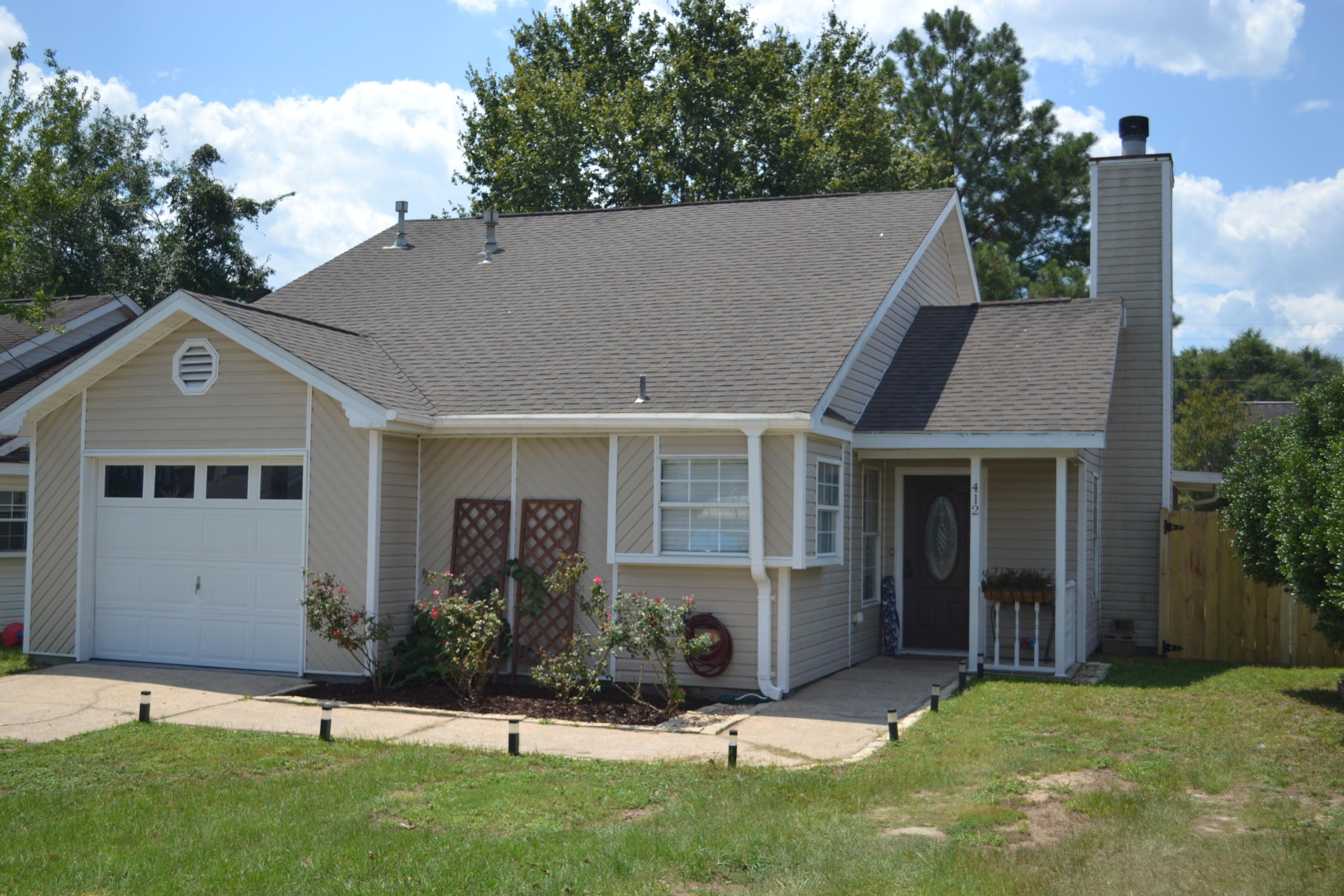 SOUTHWAY EST 1ST ADD LOT 6 BLK 1 - Residential