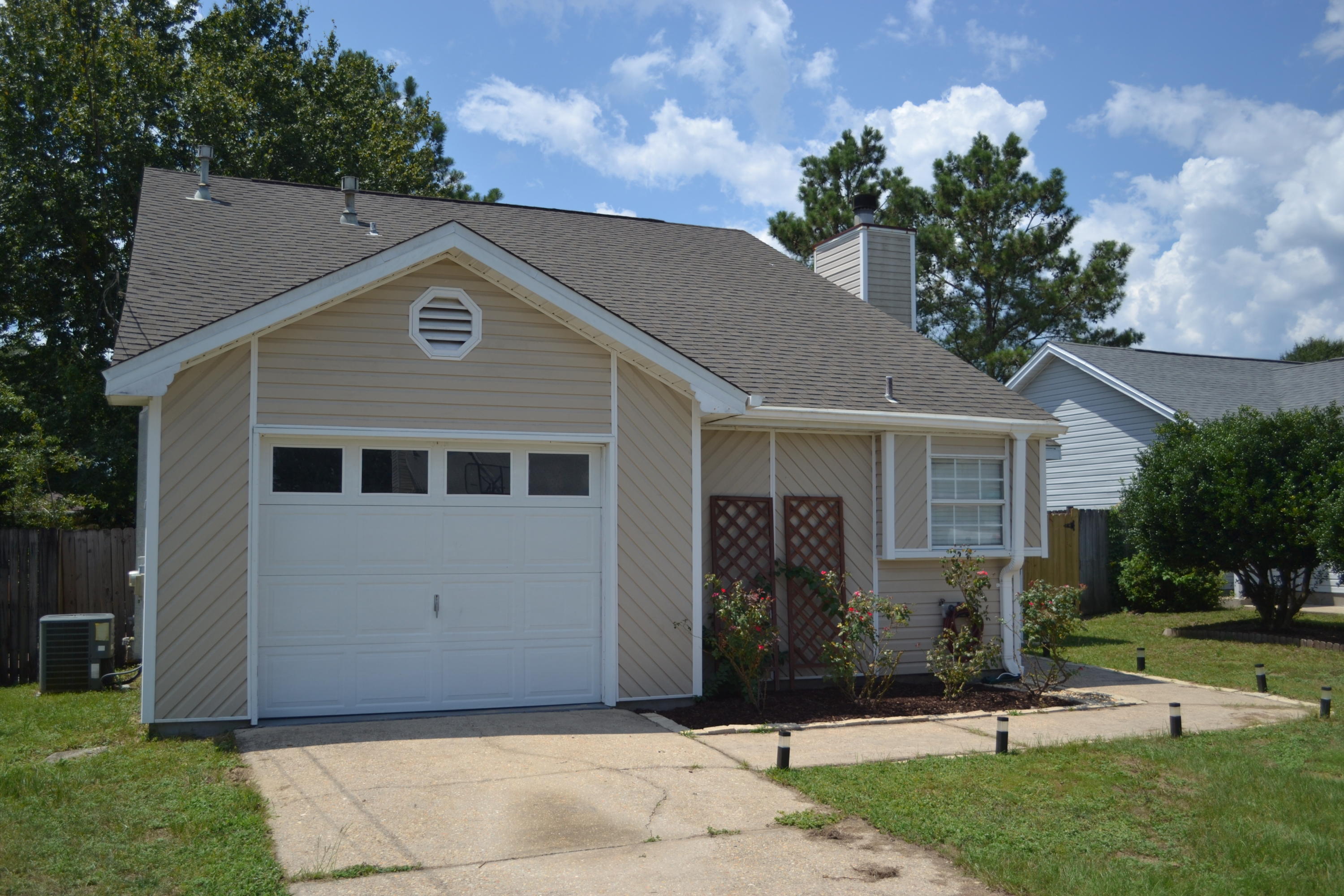 SOUTHWAY EST 1ST ADD LOT 6 BLK 1 - Residential