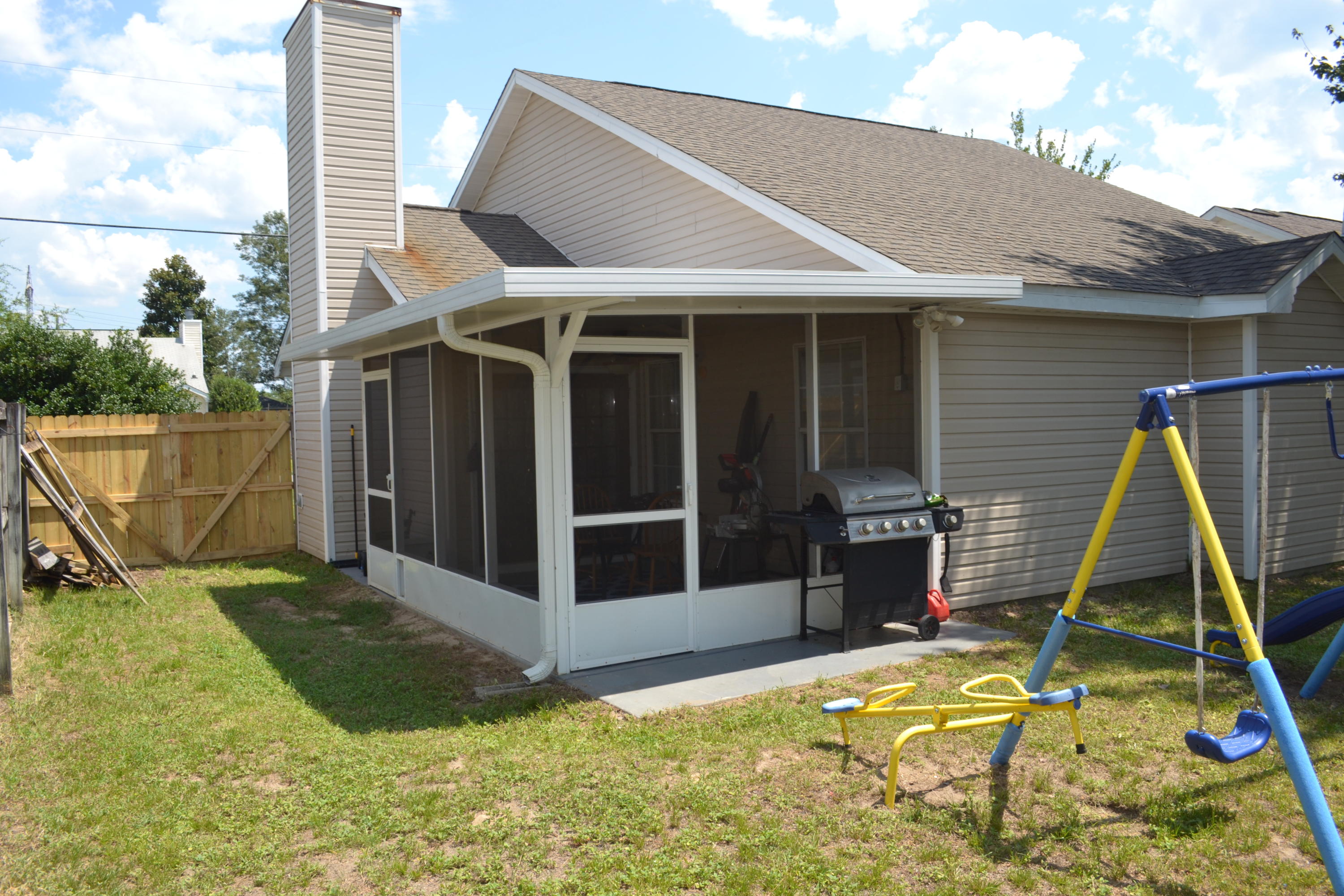 SOUTHWAY EST 1ST ADD LOT 6 BLK 1 - Residential