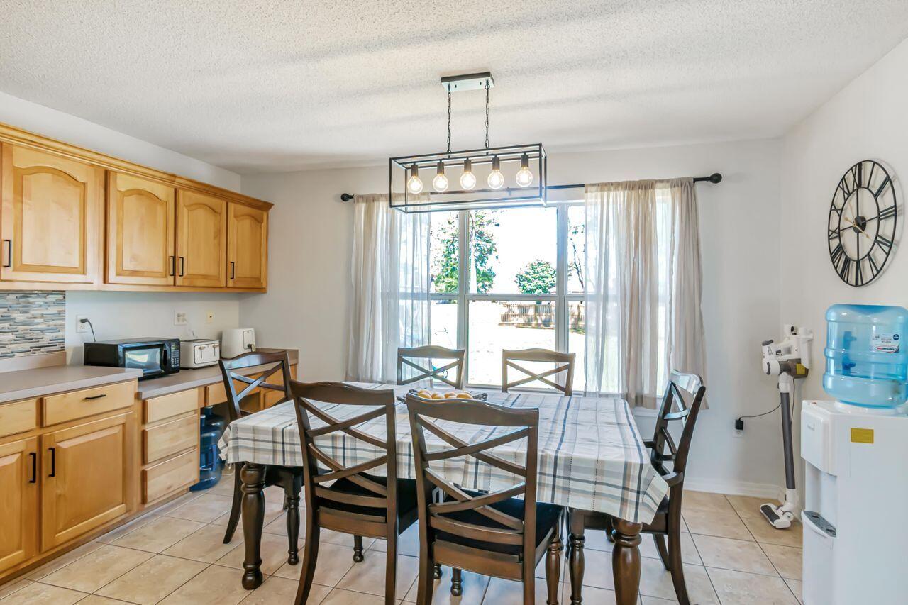 HOLLEY BY THE SEA - Residential