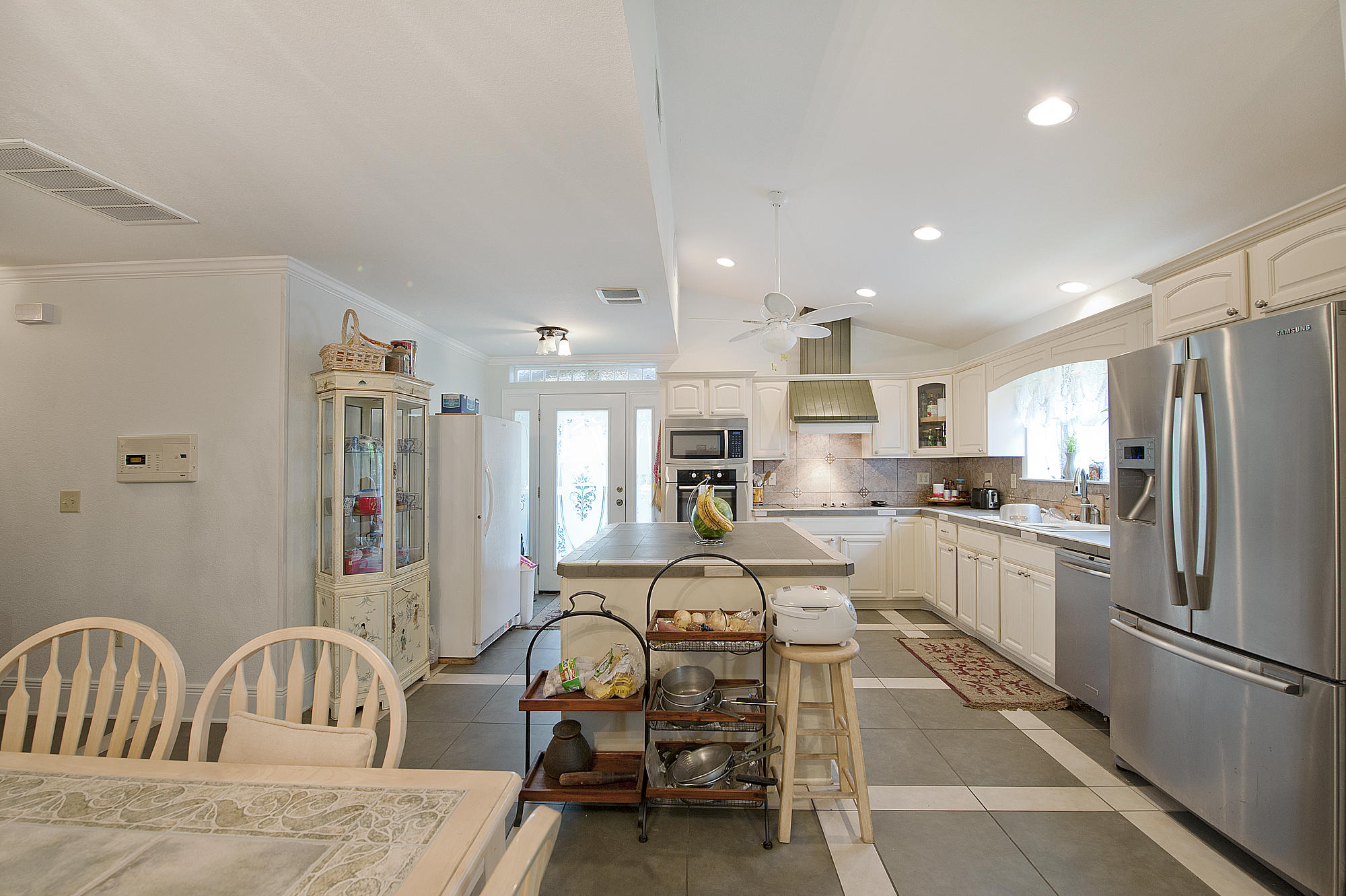 GARNIERS HEIGHTS 1ST ADDN - Residential