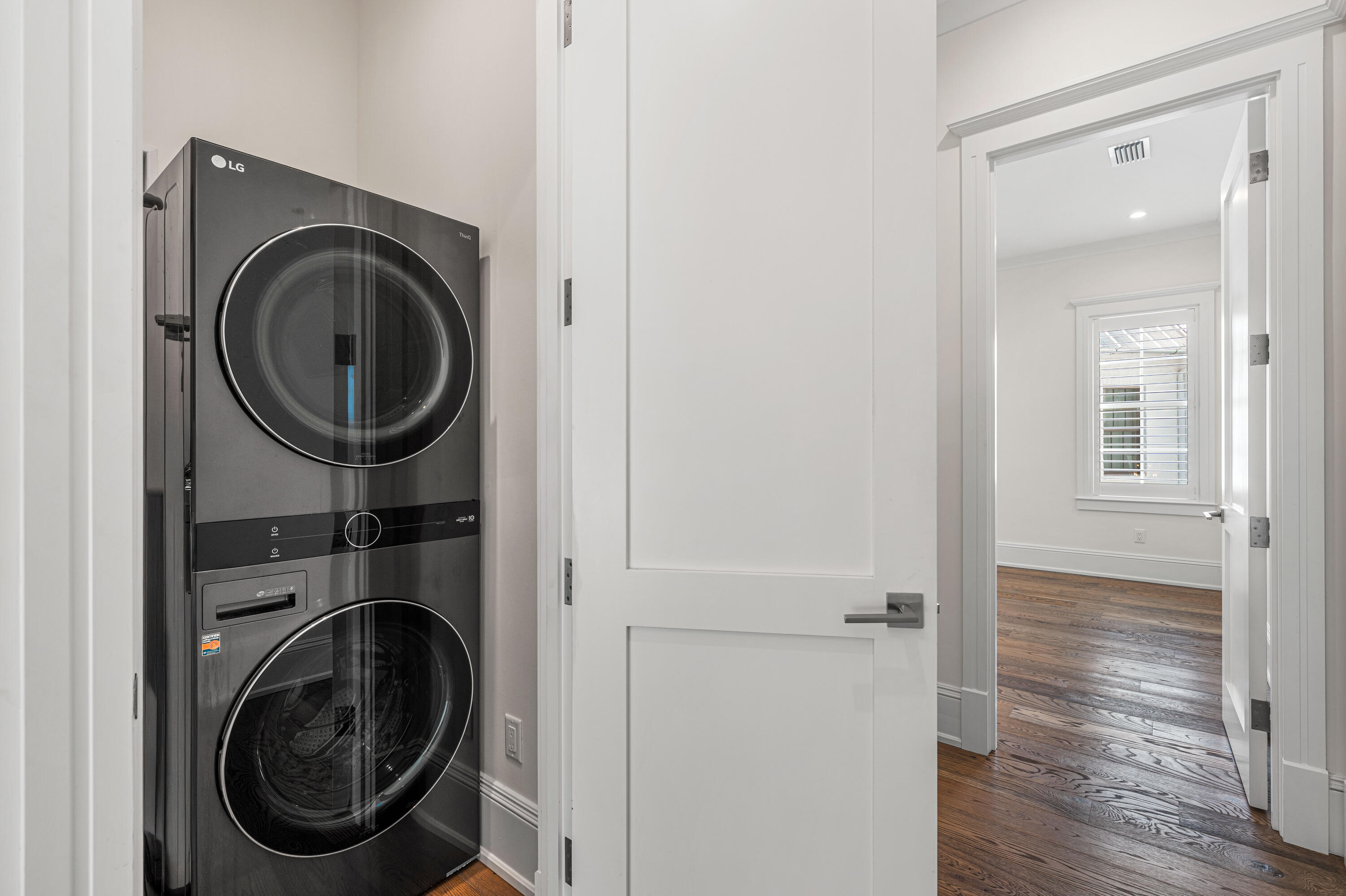 CHURCHILL OAKS - Residential