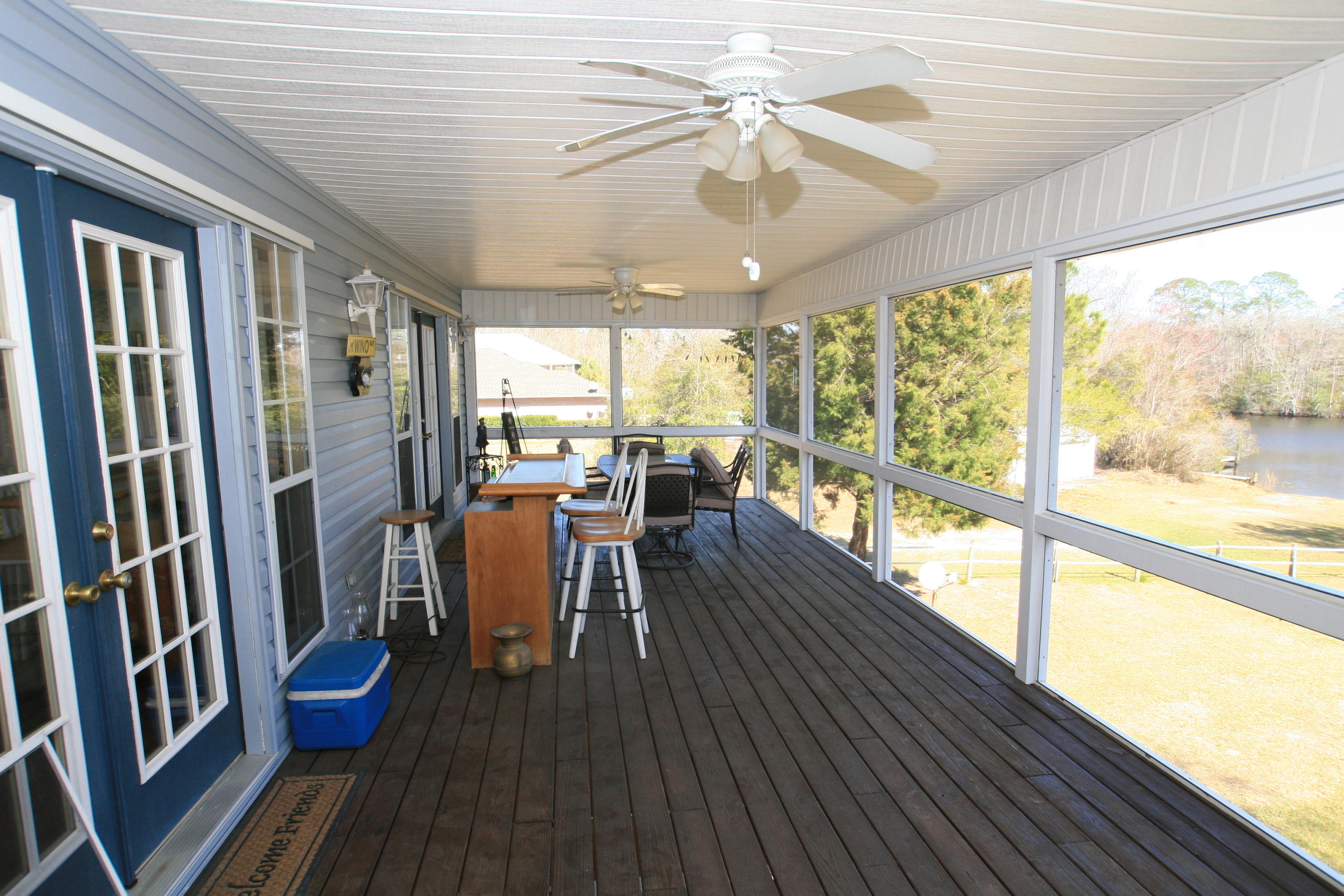 HAPPY HOLLOW - Residential