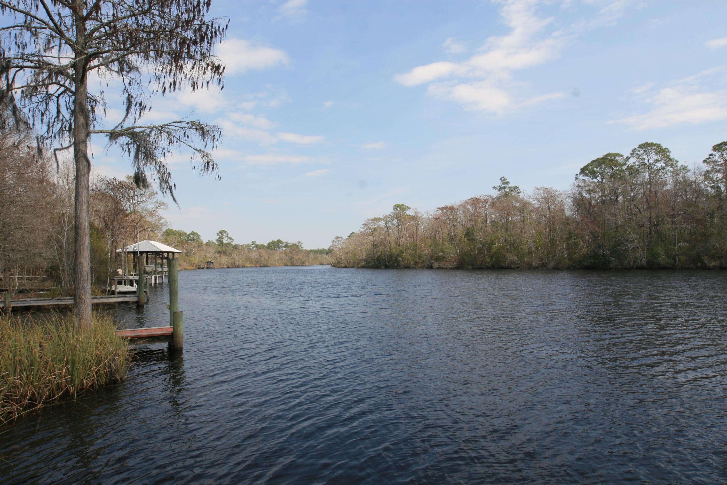 HAPPY HOLLOW - Residential