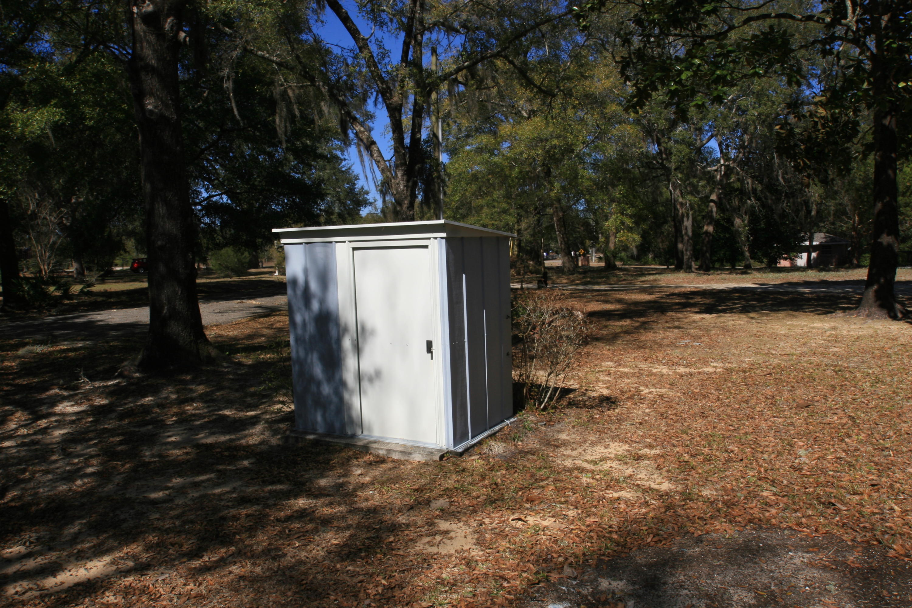 HAPPY HOLLOW - Residential