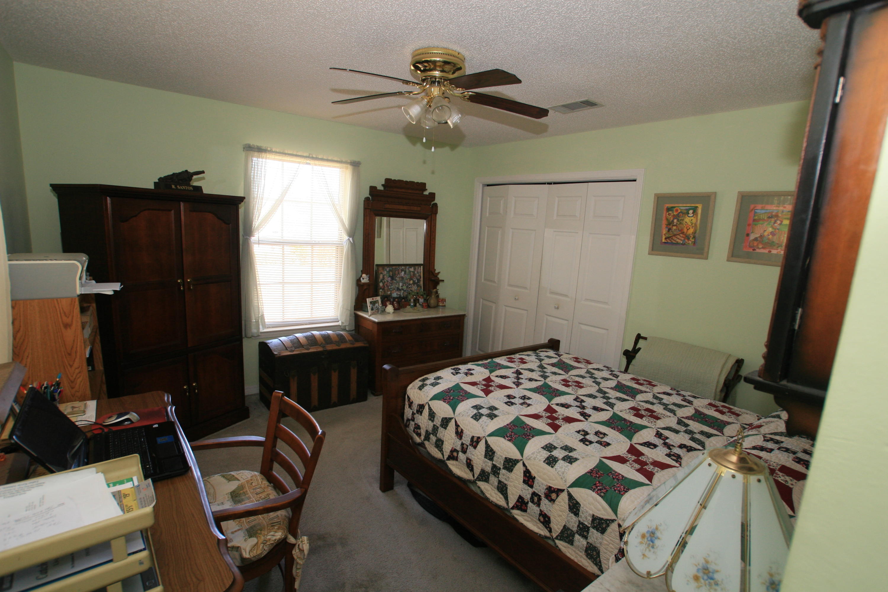 HAPPY HOLLOW - Residential