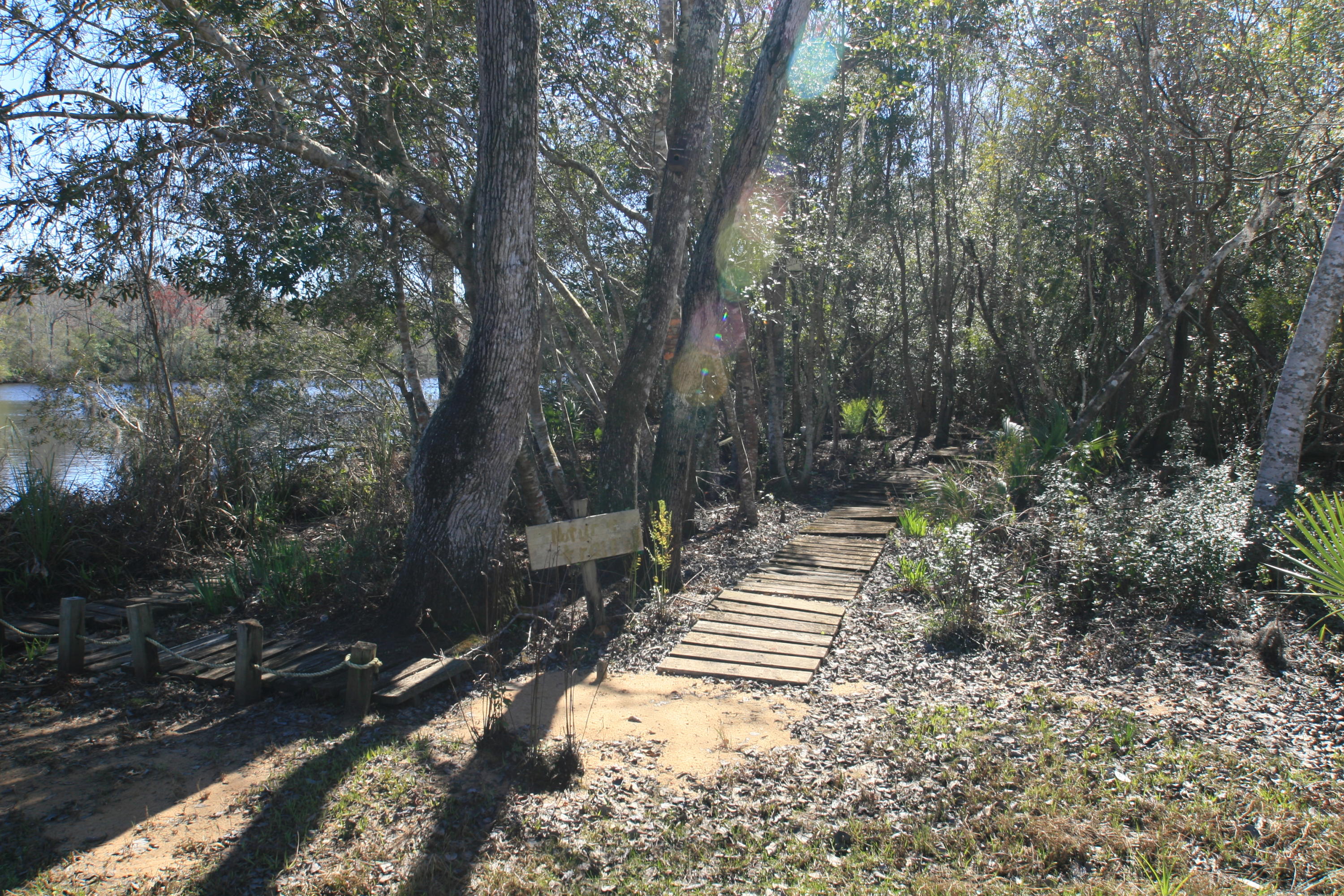 HAPPY HOLLOW - Residential