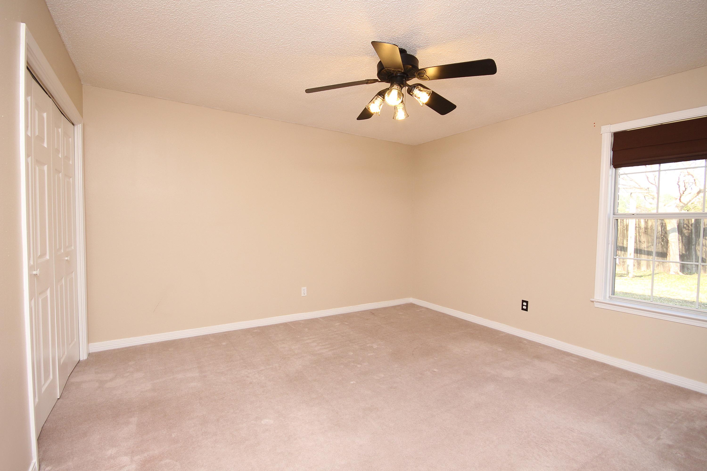 BRISTOL PARK - Residential