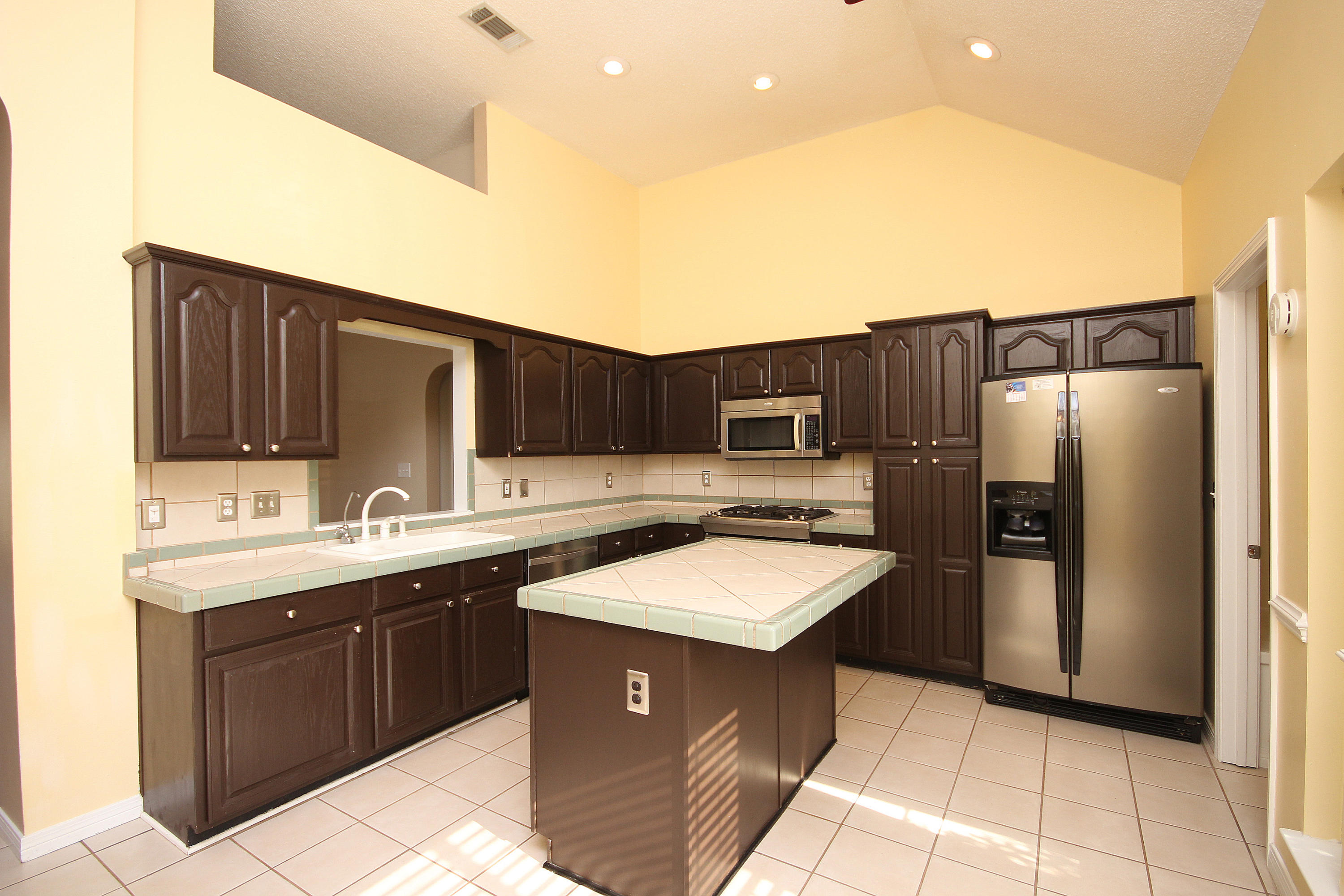 BRISTOL PARK - Residential