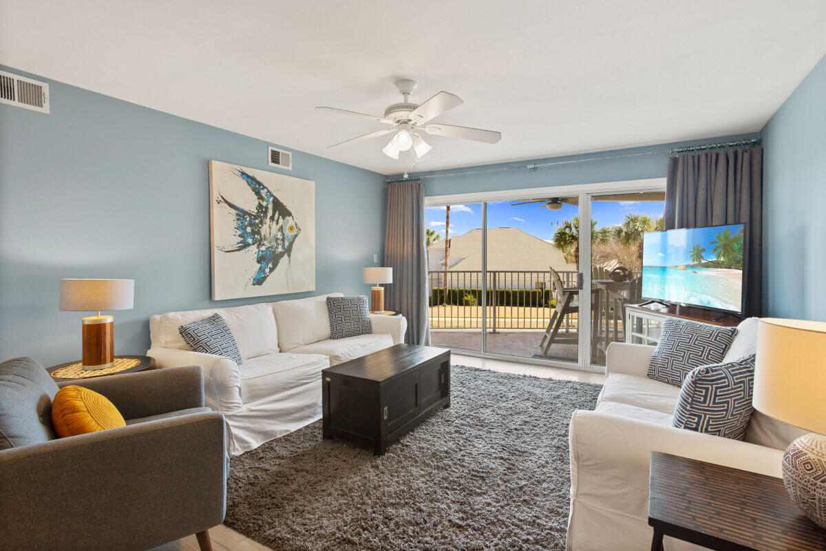 MARAVILLA CONDO 3 - Residential