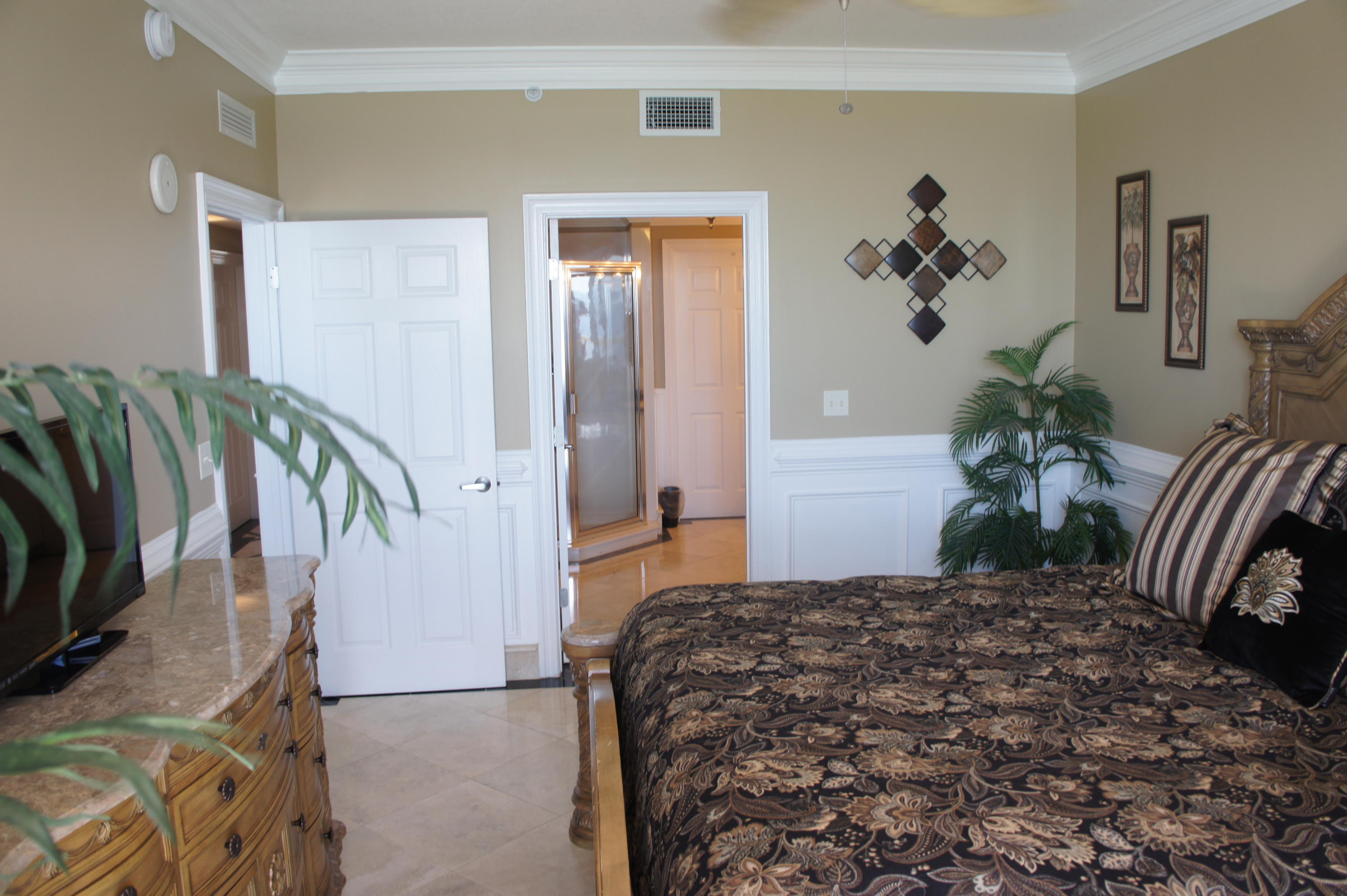 CALYPSO RESORT & TOWERS - Residential