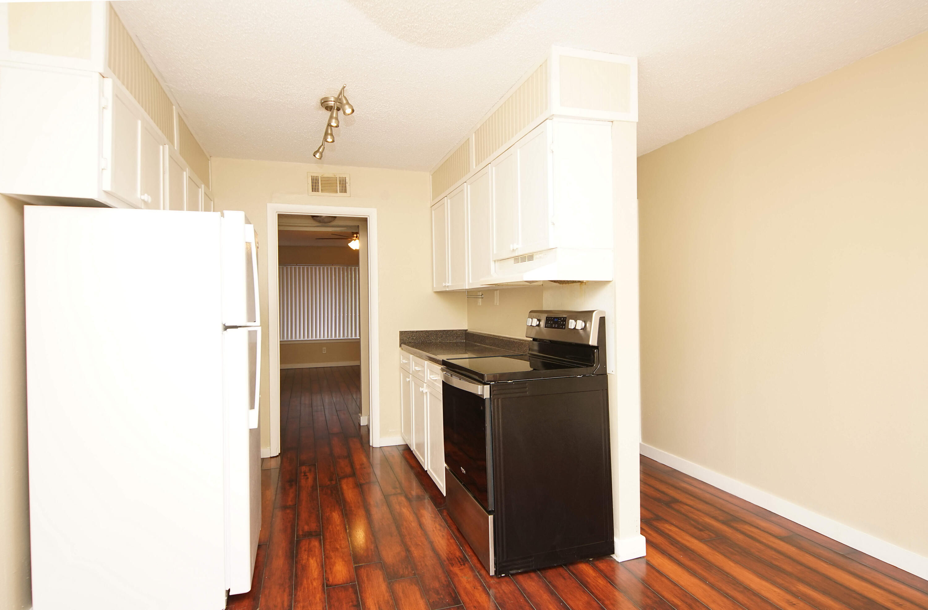 PIER ONE CONDO - Residential