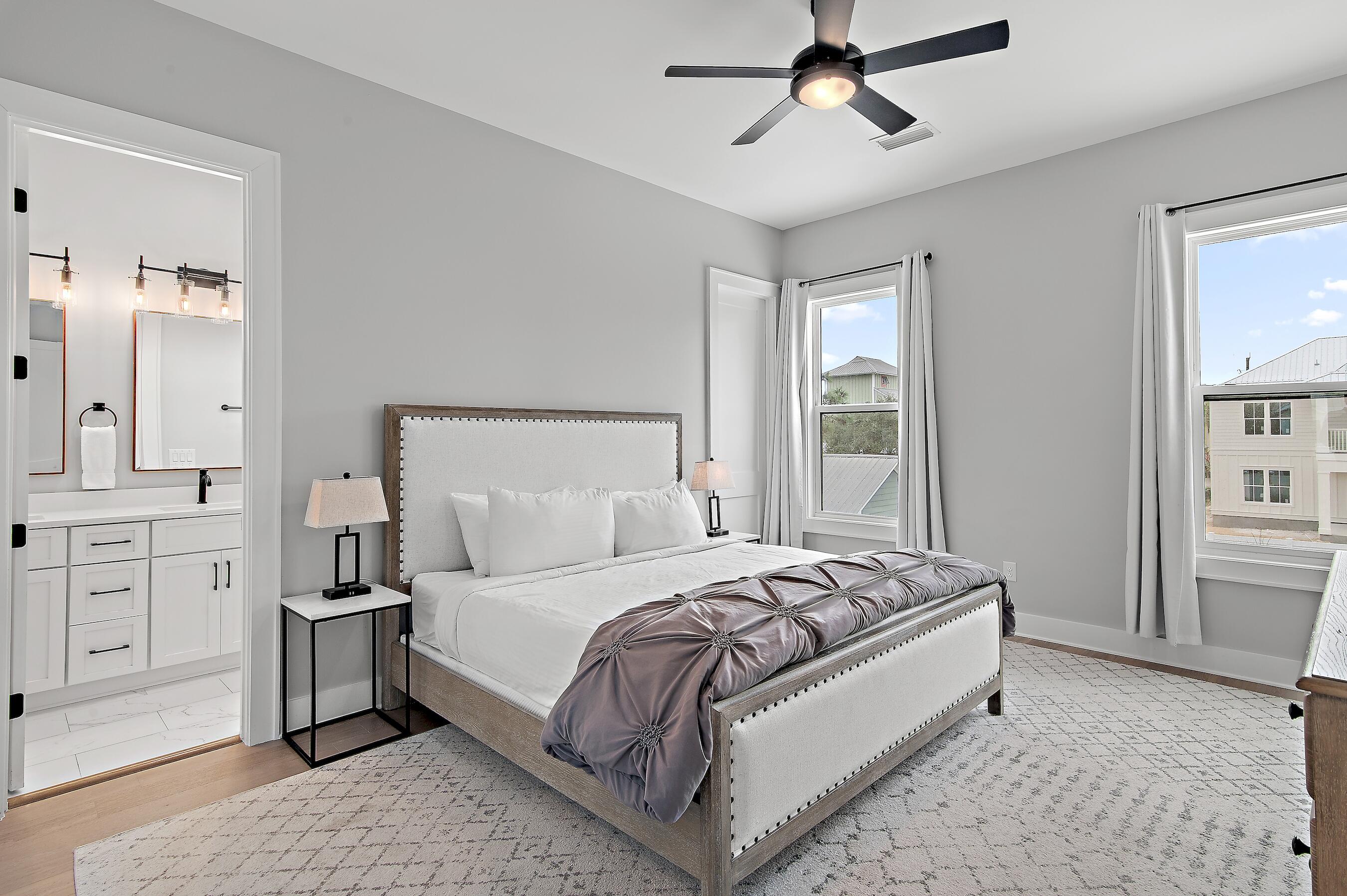 GULF SHORE MANOR - Residential