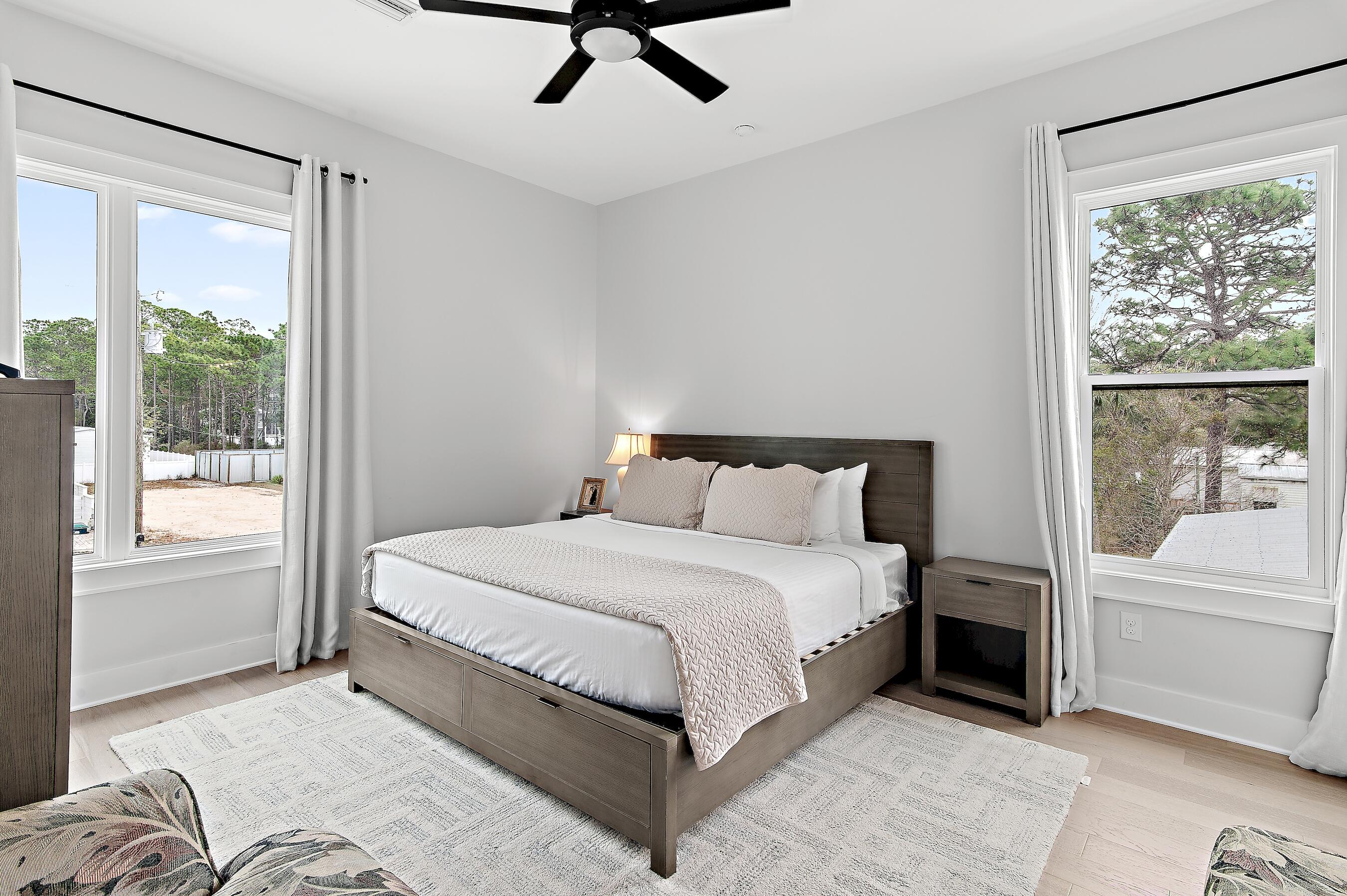 GULF SHORE MANOR - Residential