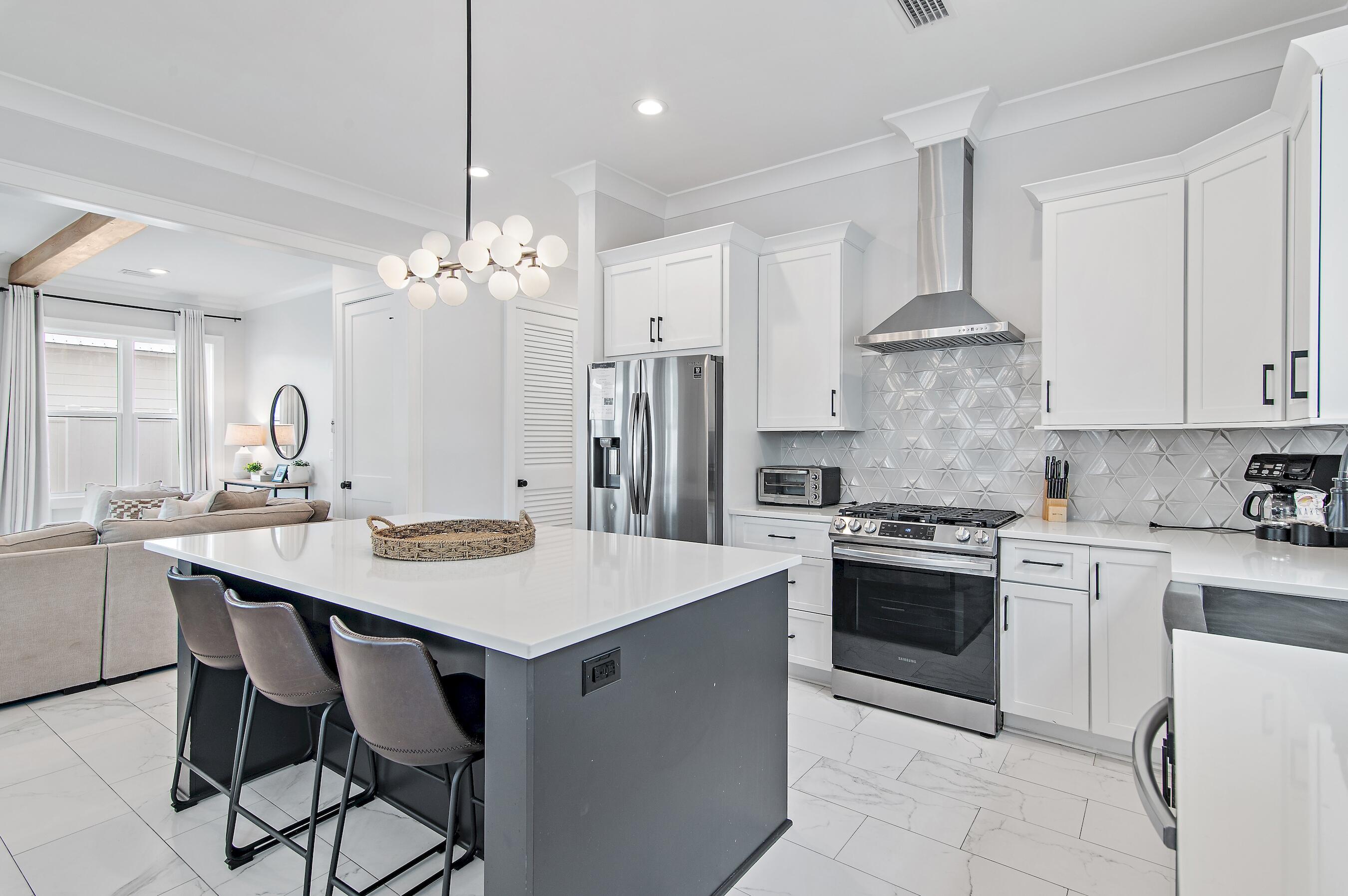 GULF SHORE MANOR - Residential