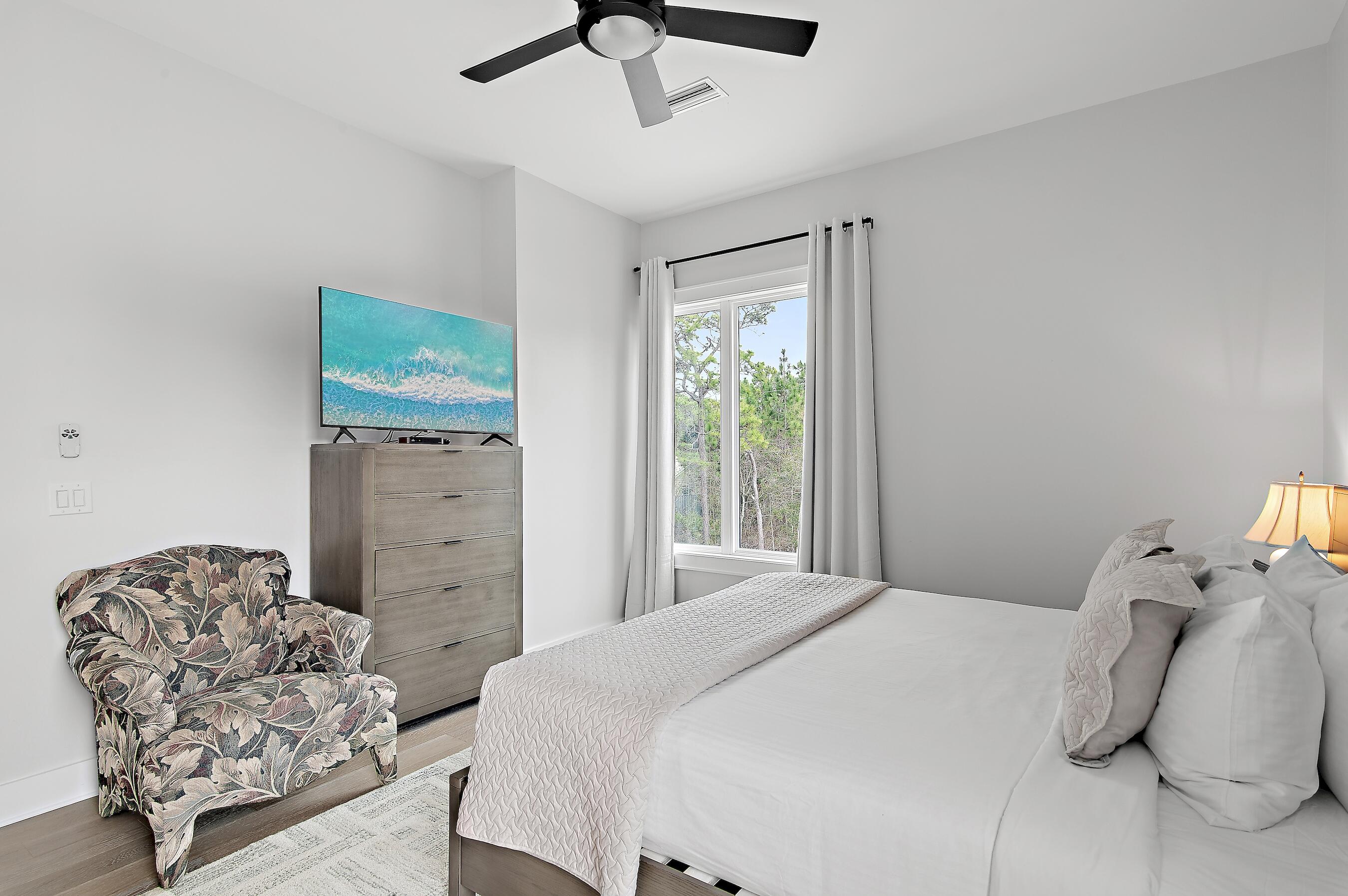GULF SHORE MANOR - Residential