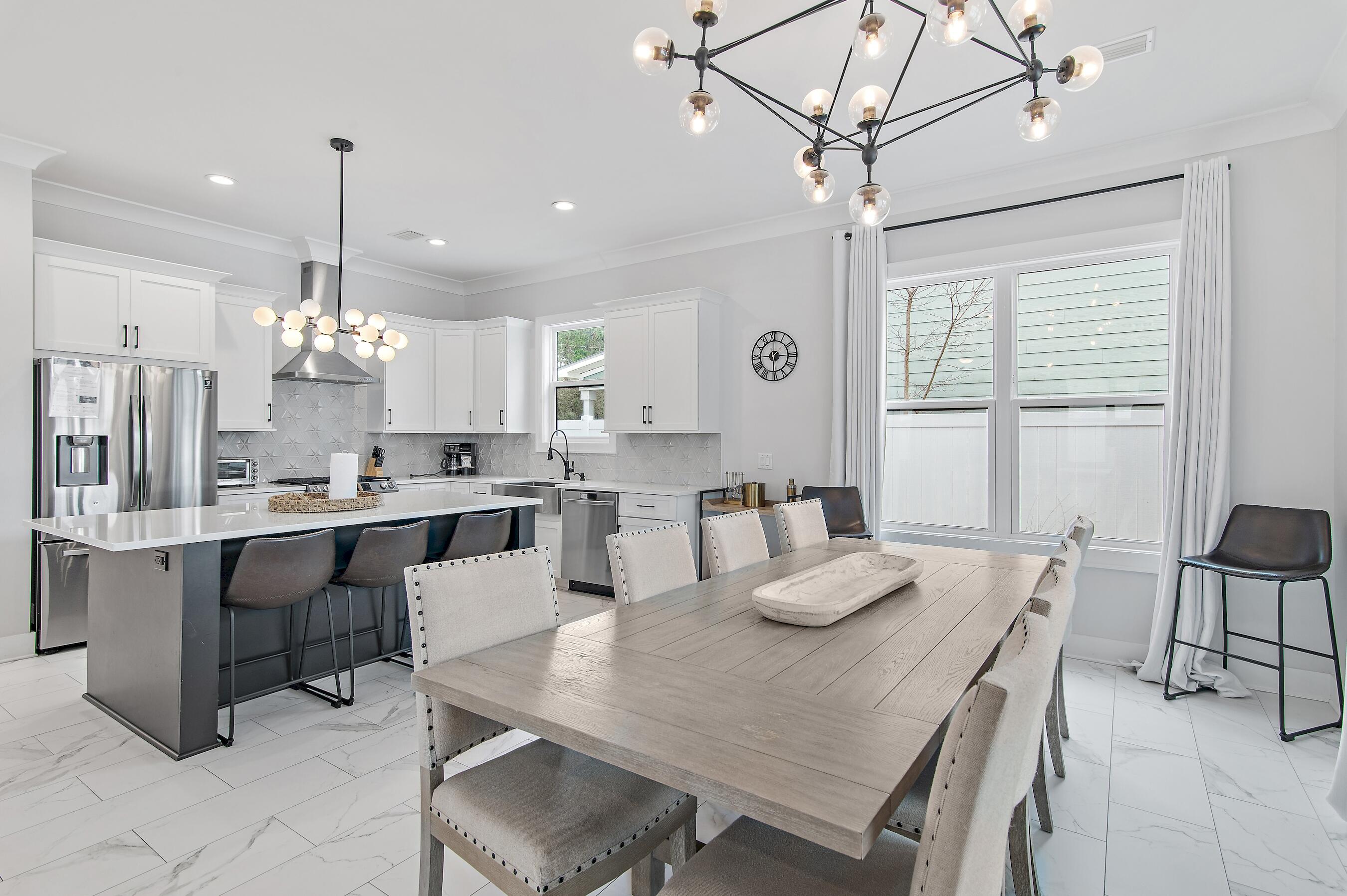 GULF SHORE MANOR - Residential