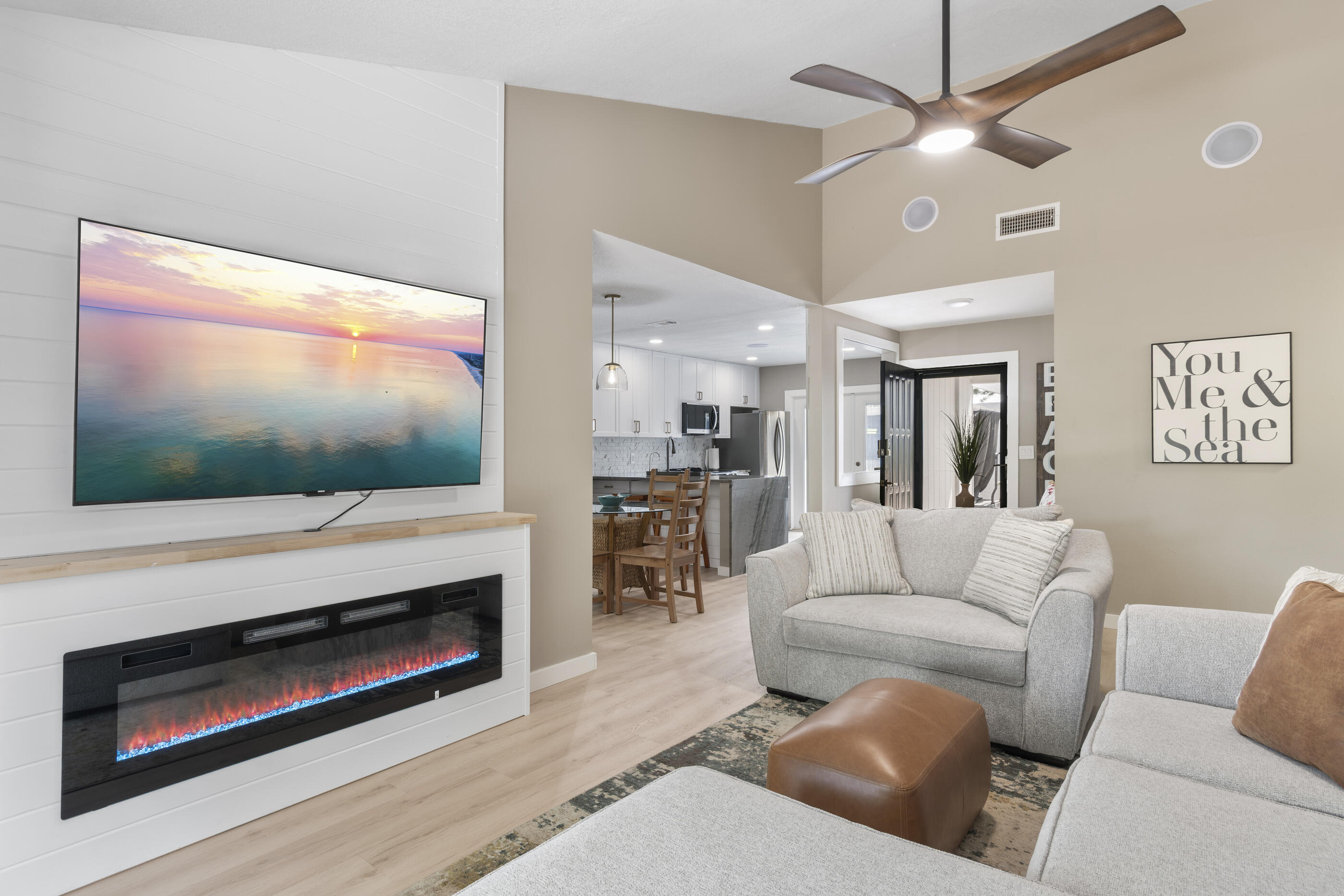 LINKSIDE VILLAGE UNIT 1 - Residential