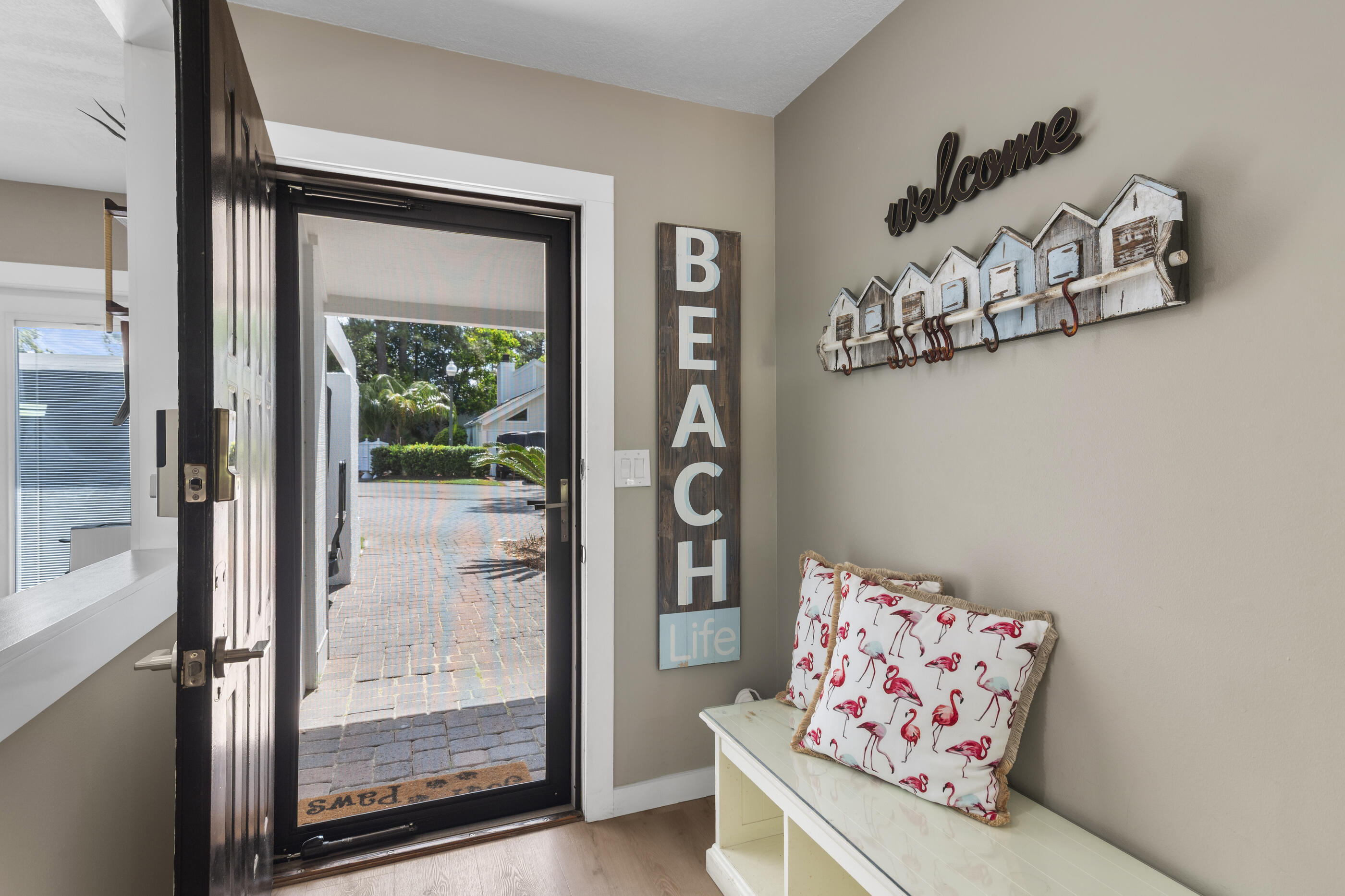 LINKSIDE VILLAGE UNIT 1 - Residential