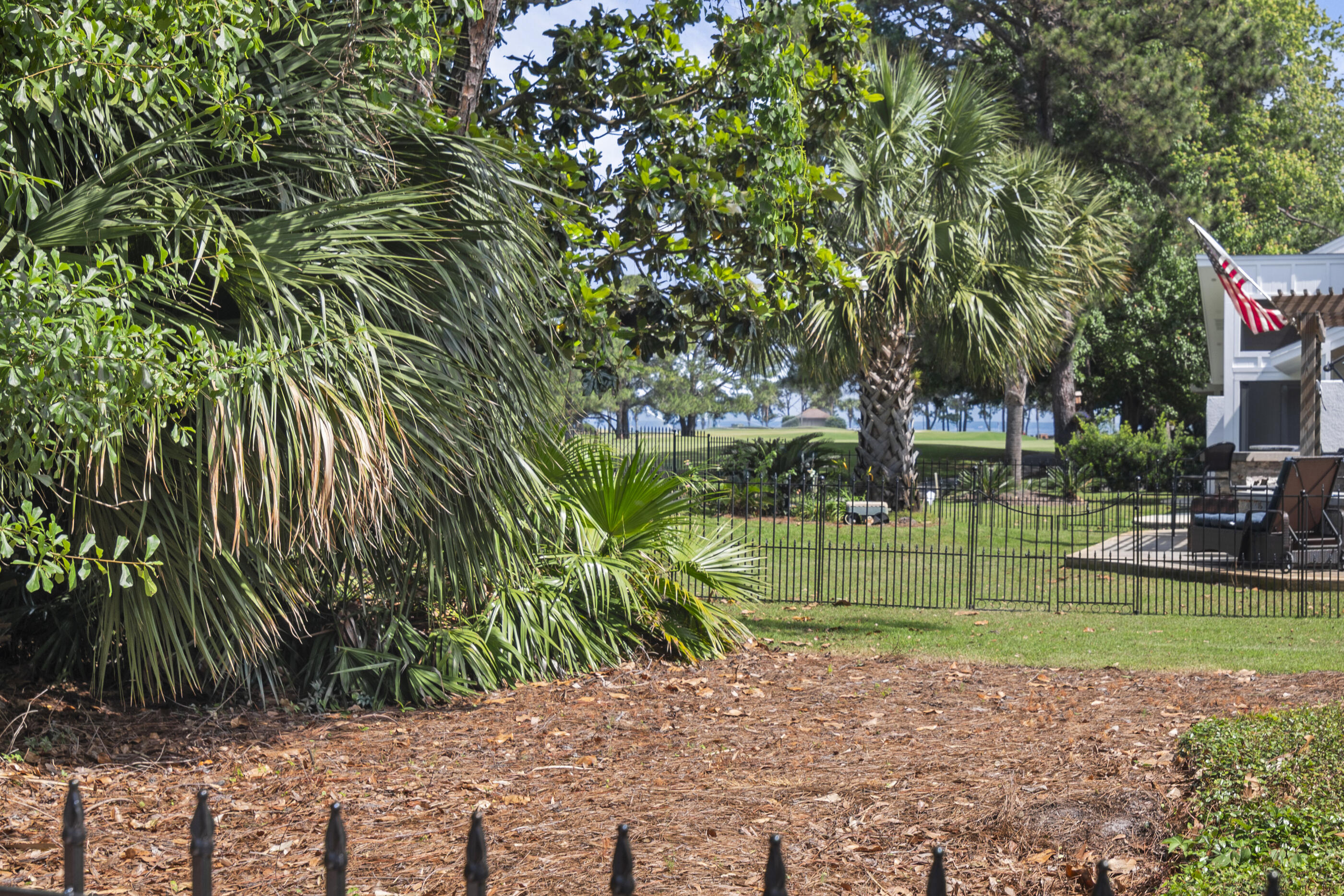 LINKSIDE VILLAGE UNIT 1 - Residential
