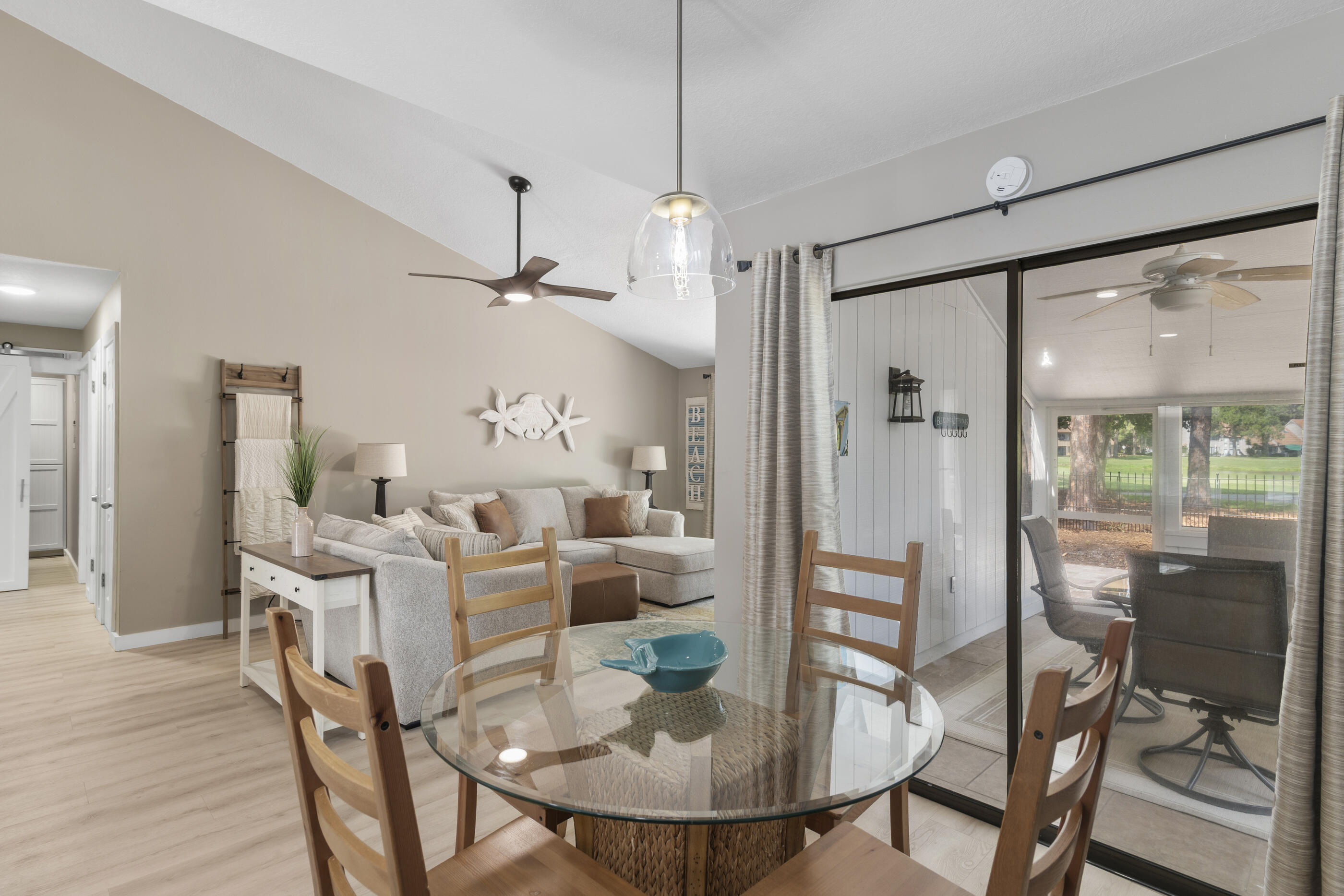 LINKSIDE VILLAGE UNIT 1 - Residential