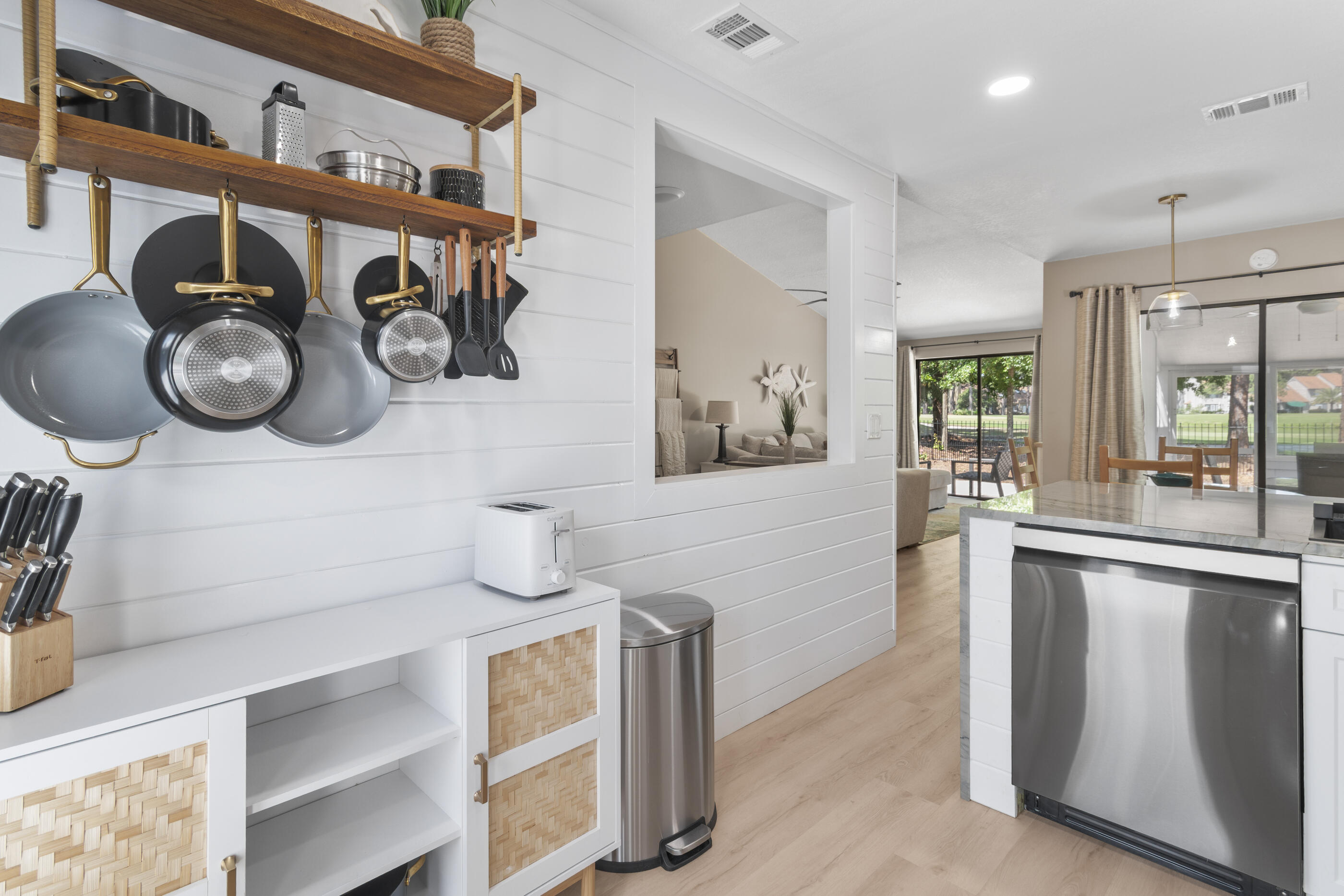 LINKSIDE VILLAGE UNIT 1 - Residential