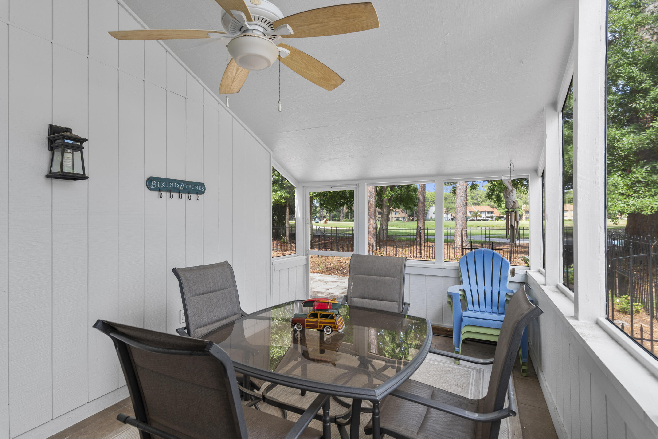 LINKSIDE VILLAGE UNIT 1 - Residential