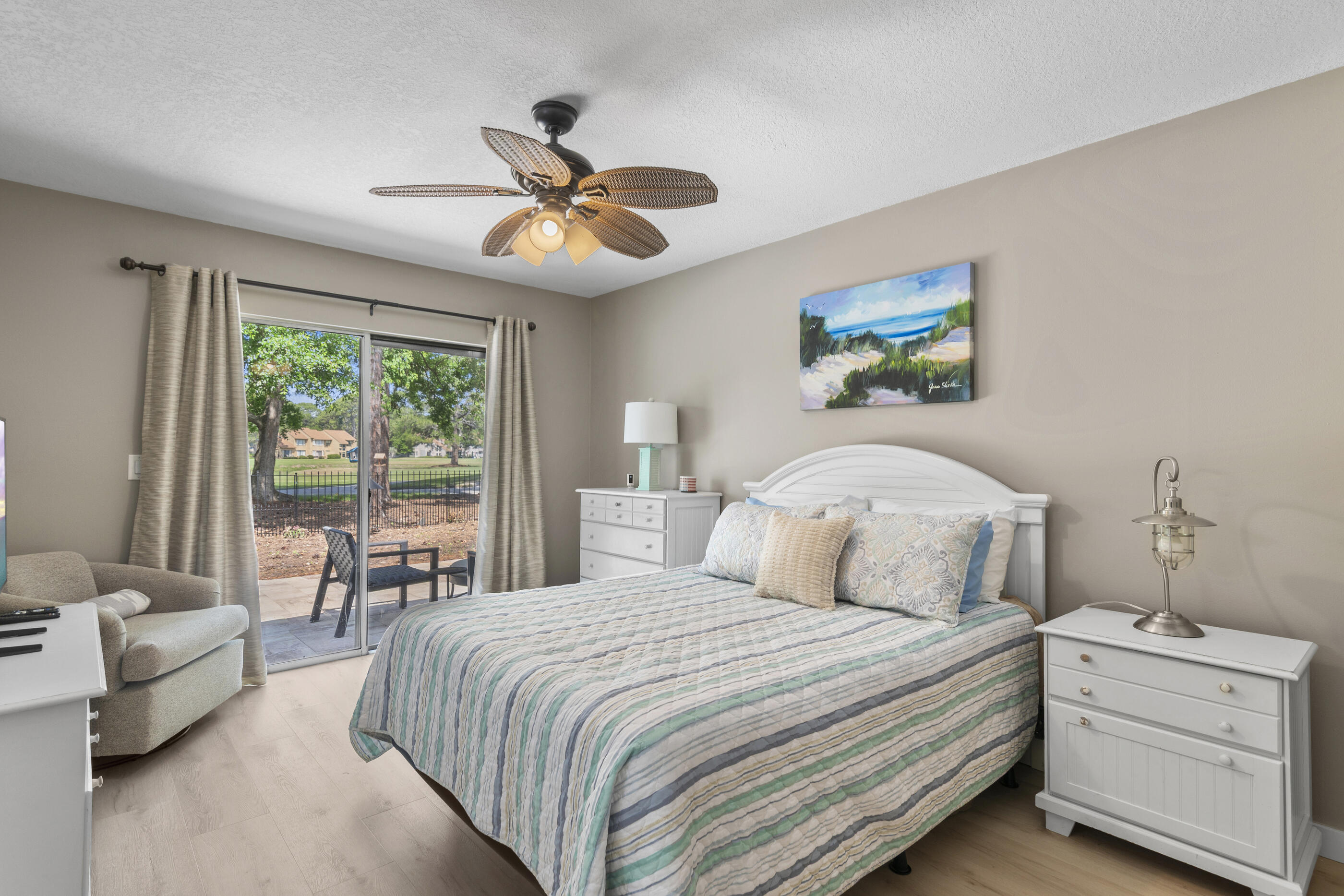 LINKSIDE VILLAGE UNIT 1 - Residential