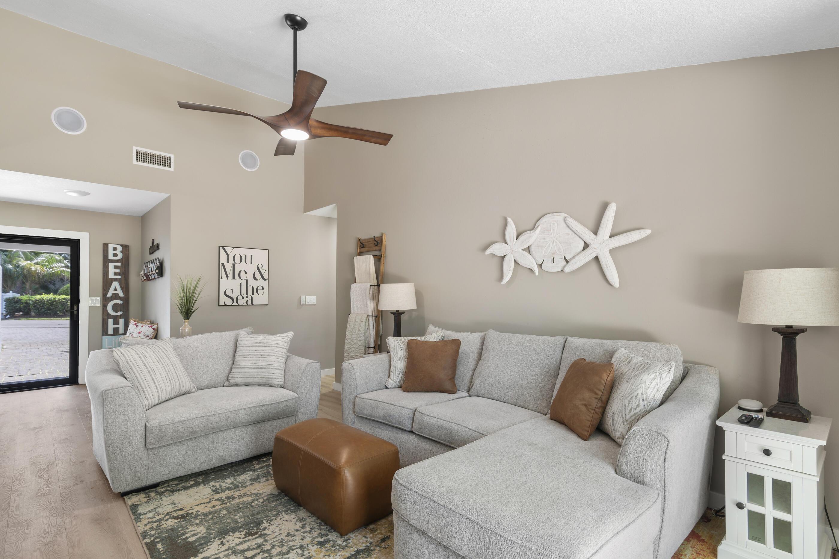 LINKSIDE VILLAGE UNIT 1 - Residential