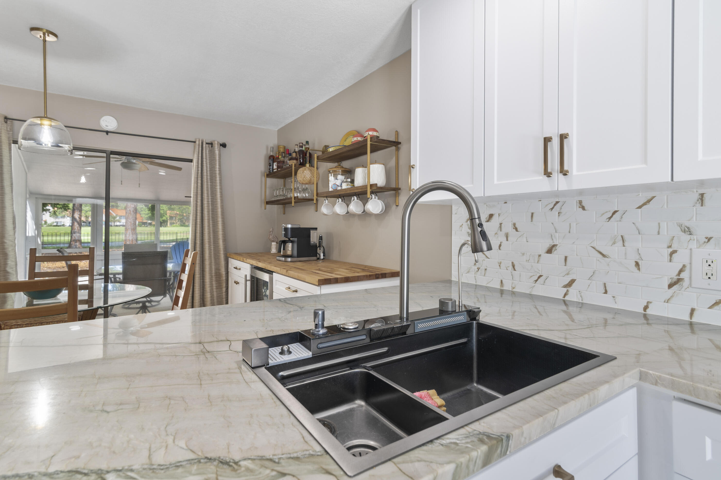 LINKSIDE VILLAGE UNIT 1 - Residential