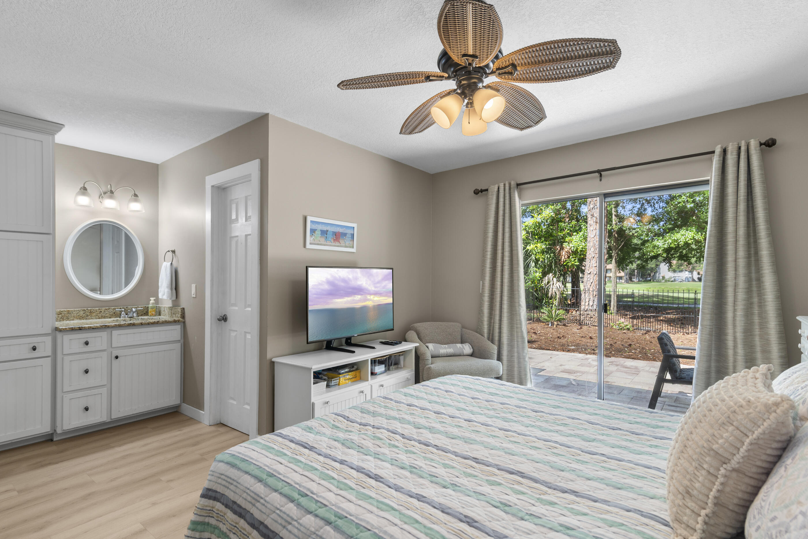LINKSIDE VILLAGE UNIT 1 - Residential