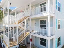SUMMERSPELL CONDO - Residential