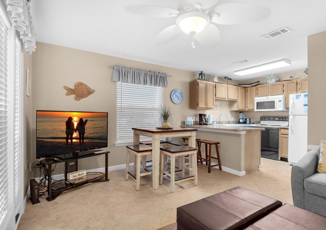 SUMMERSPELL CONDO - Residential