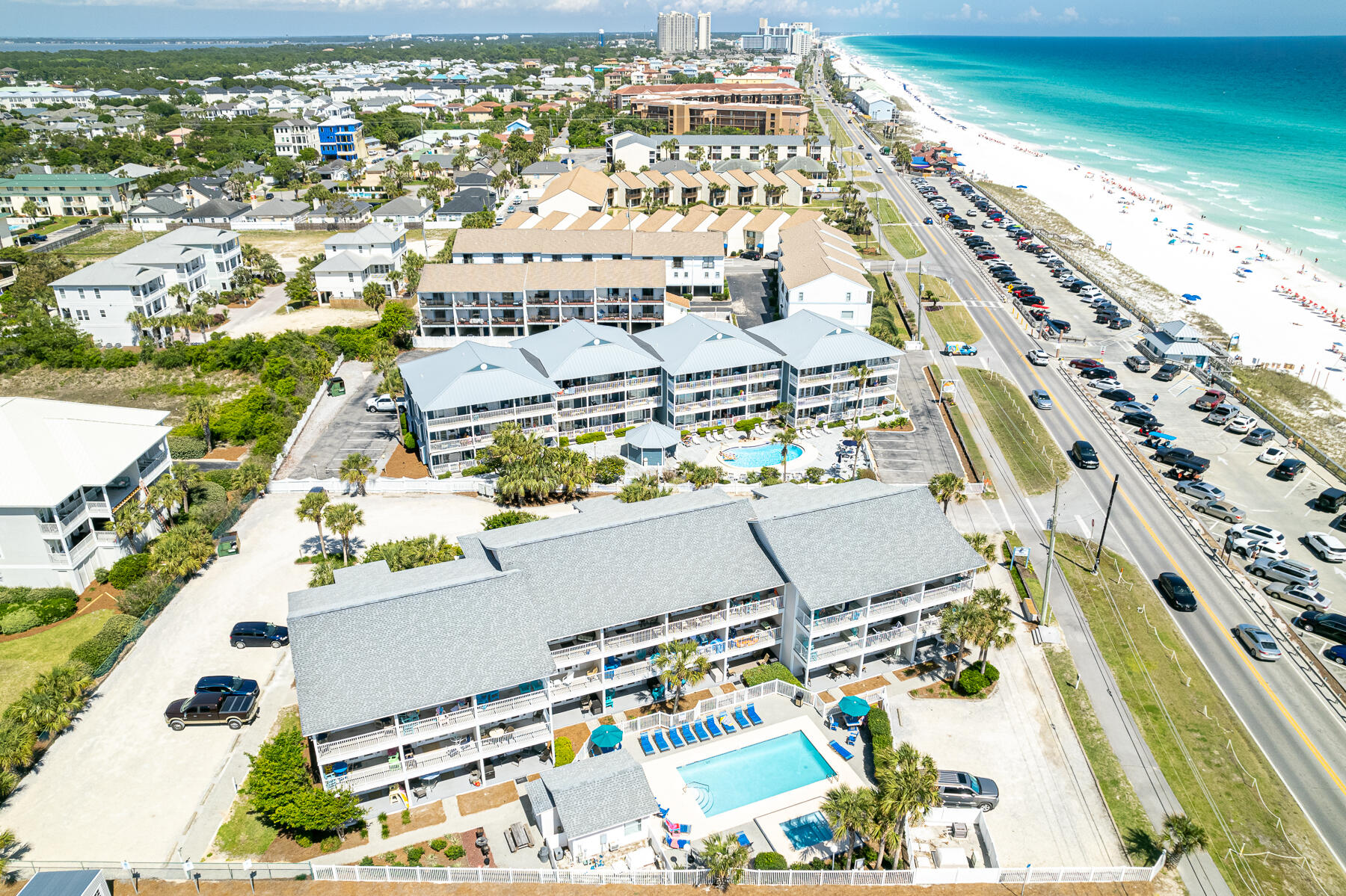 SUMMERSPELL CONDO - Residential
