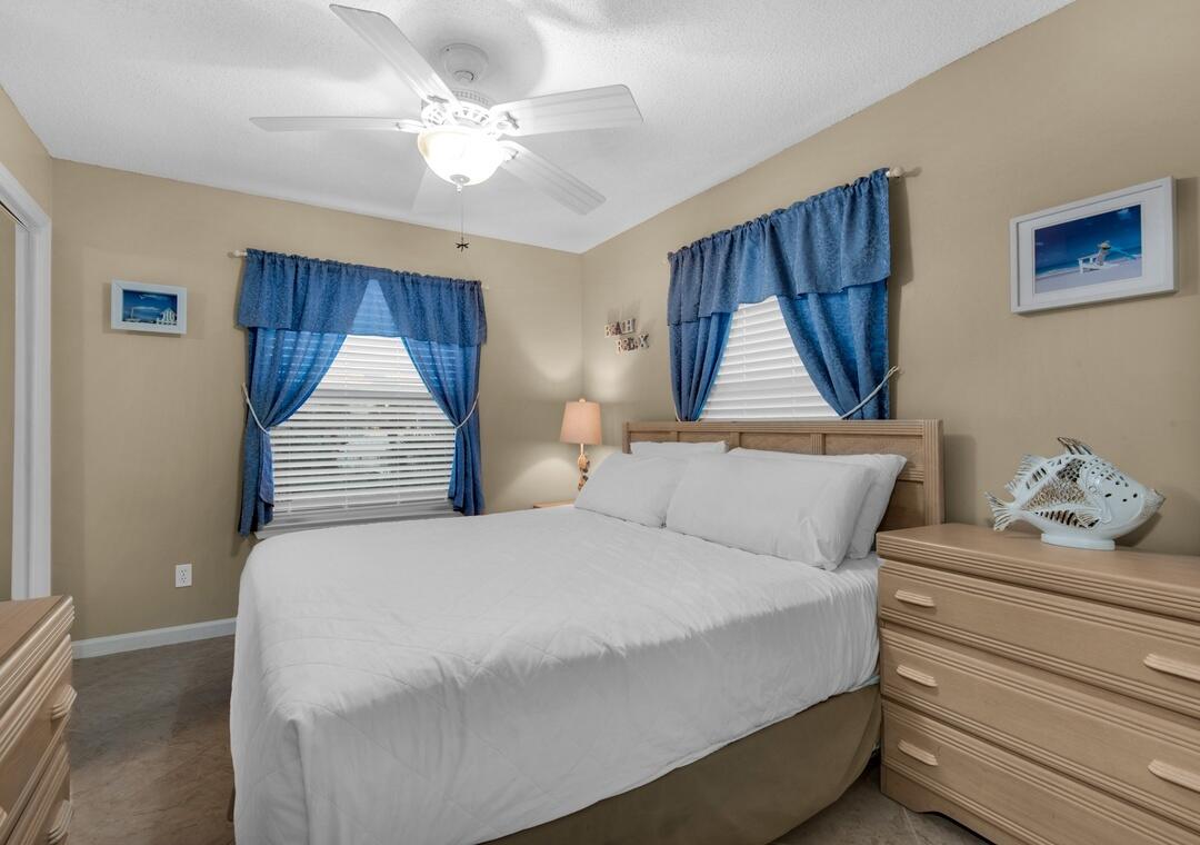 SUMMERSPELL CONDO - Residential