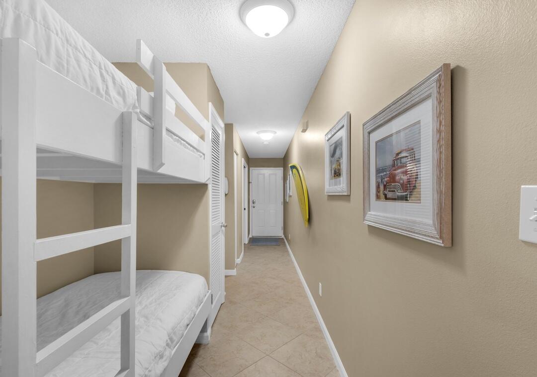 SUMMERSPELL CONDO - Residential