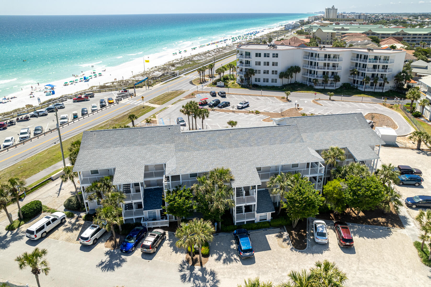 SUMMERSPELL CONDO - Residential