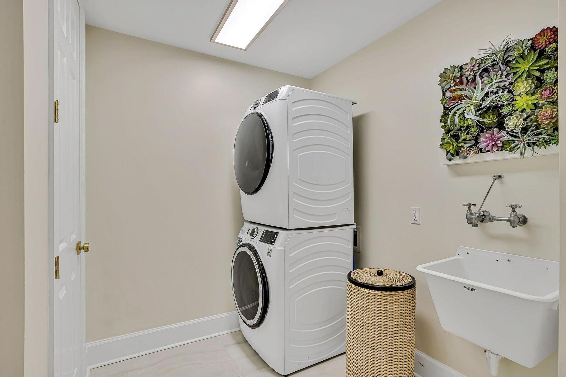 SANCTUARY AT REDFISH - Residential