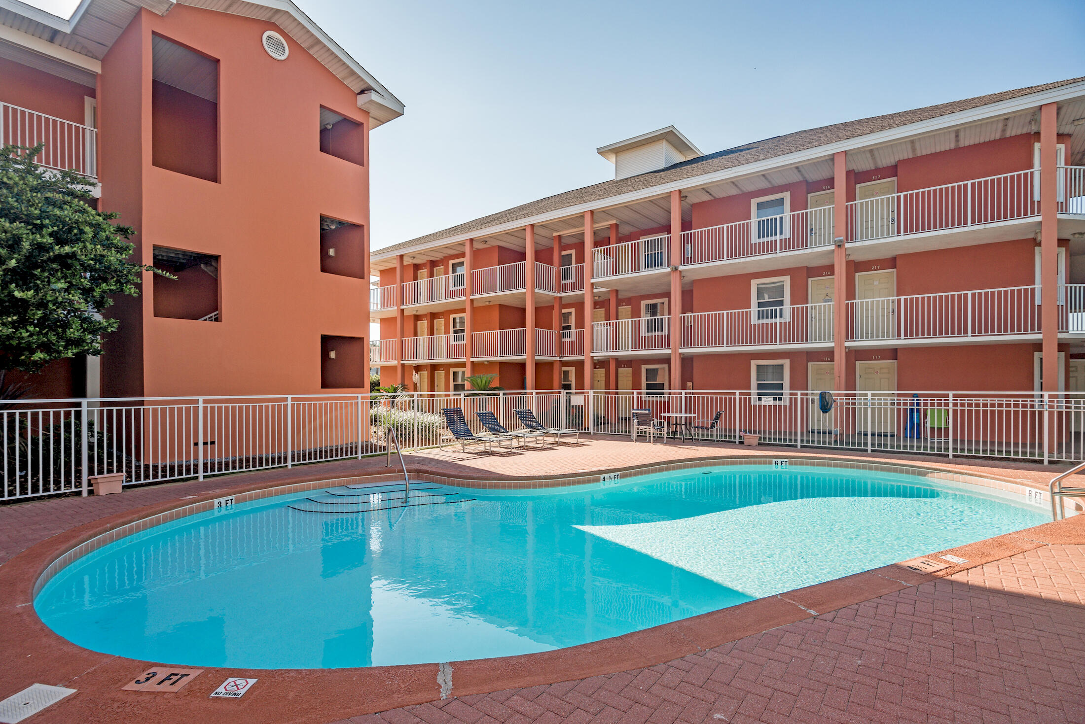 GULFVIEW 2 CONDO PH 2 - Residential