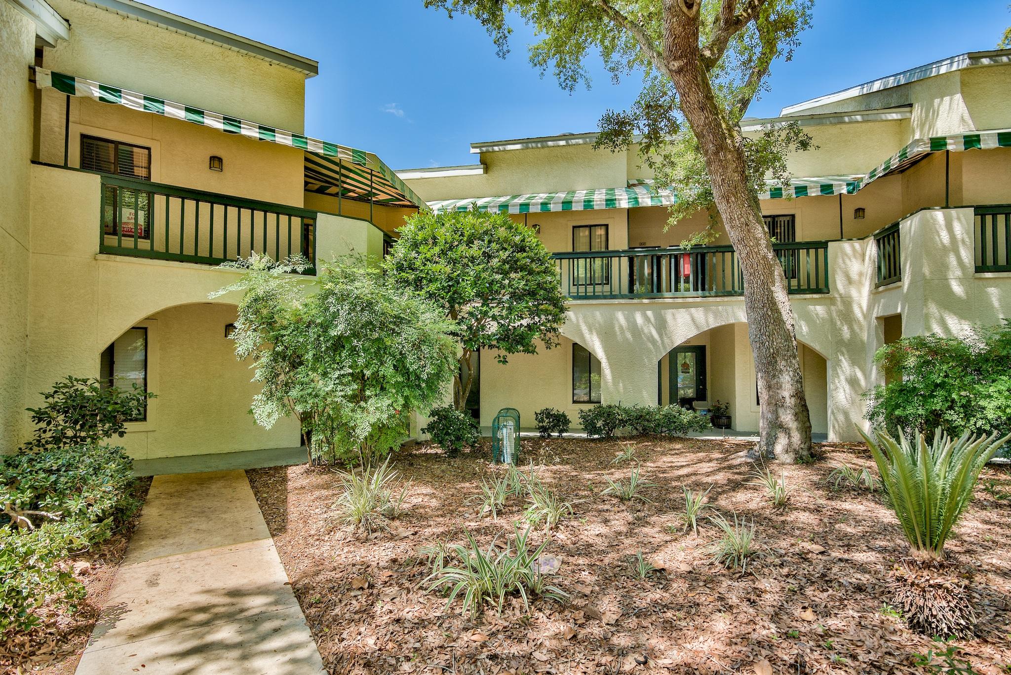 LIVE the COASTAL LIFESTYLE on a BUDGET! Own a condo less than 10 miles from DESTIN's beautiful, sugar-white, sandy beaches and emerald waters. This newly updated, move-in-ready condo is nestled in the heart of the coveted BLUEWATER BAY community in NICEVILLE, Florida. Whether you like water sports, tennis, golf, biking or walking, Bluewater Bay offers a variety amenities to fit your particular likes and lifestyle. Bluewater Bay is also conveniently located only 15 minutes from Eglin AFB. Don't miss out on the opportunity to own this great condo as a vacation home, primary residence, or as an investment property.