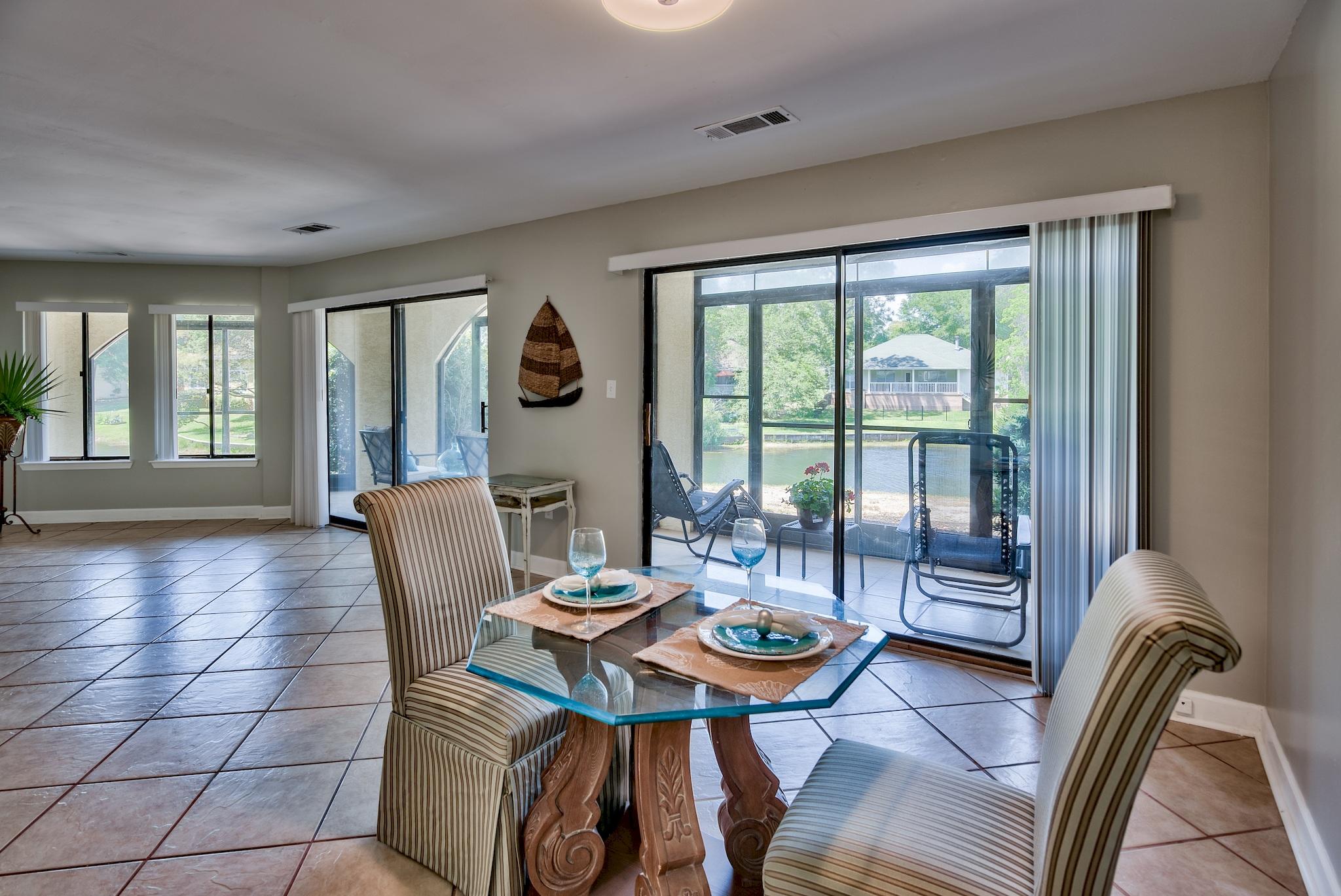 LAKESIDE CONDO AT BLUEWATER BAY - Residential