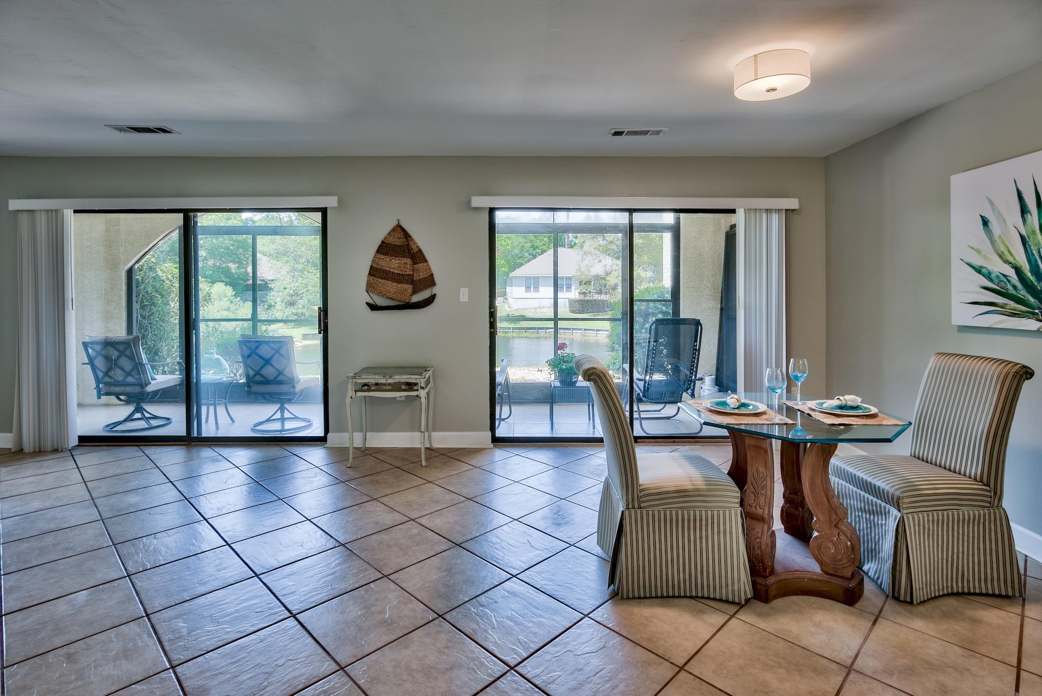 LAKESIDE CONDO AT BLUEWATER BAY - Residential