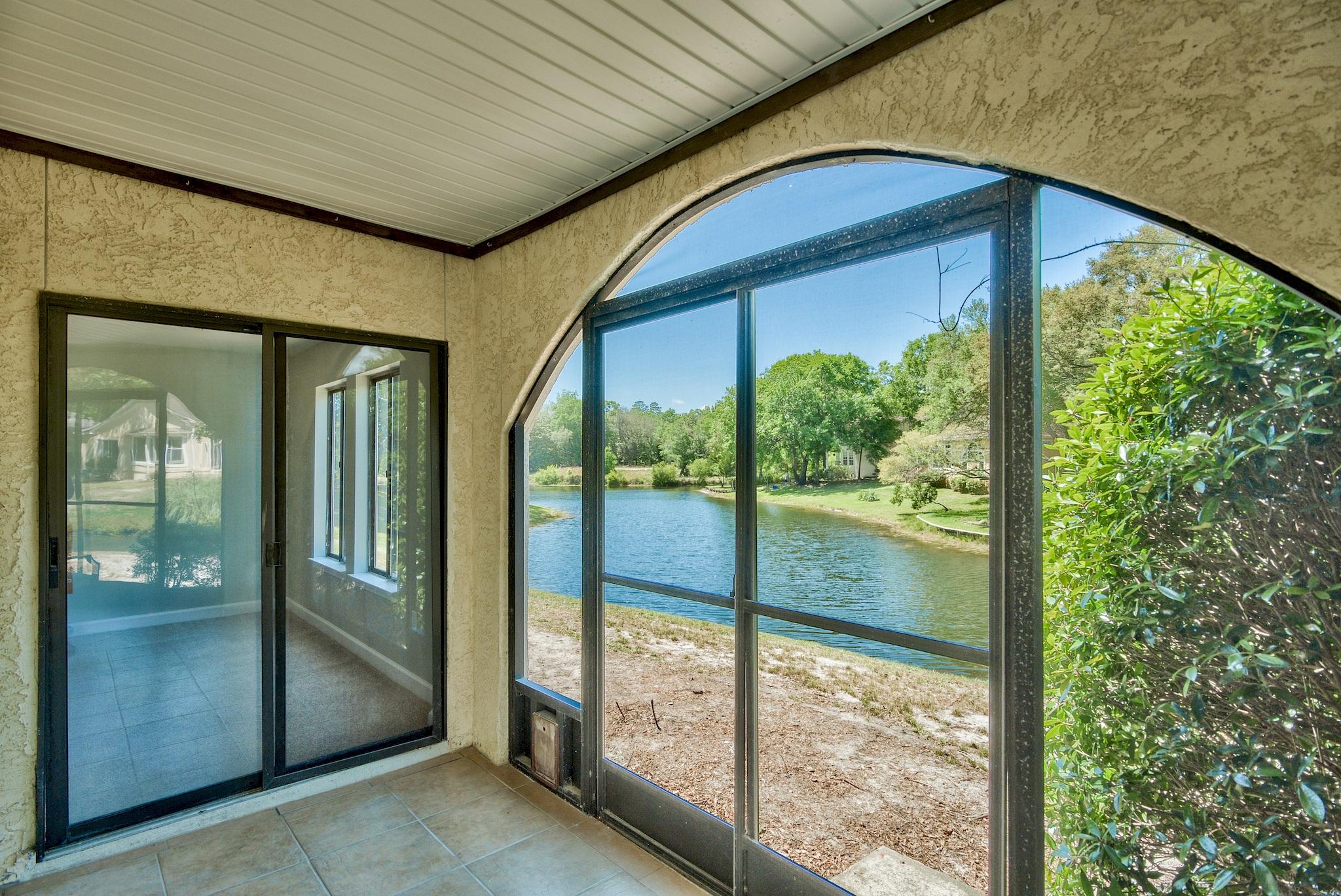 LAKESIDE CONDO AT BLUEWATER BAY - Residential