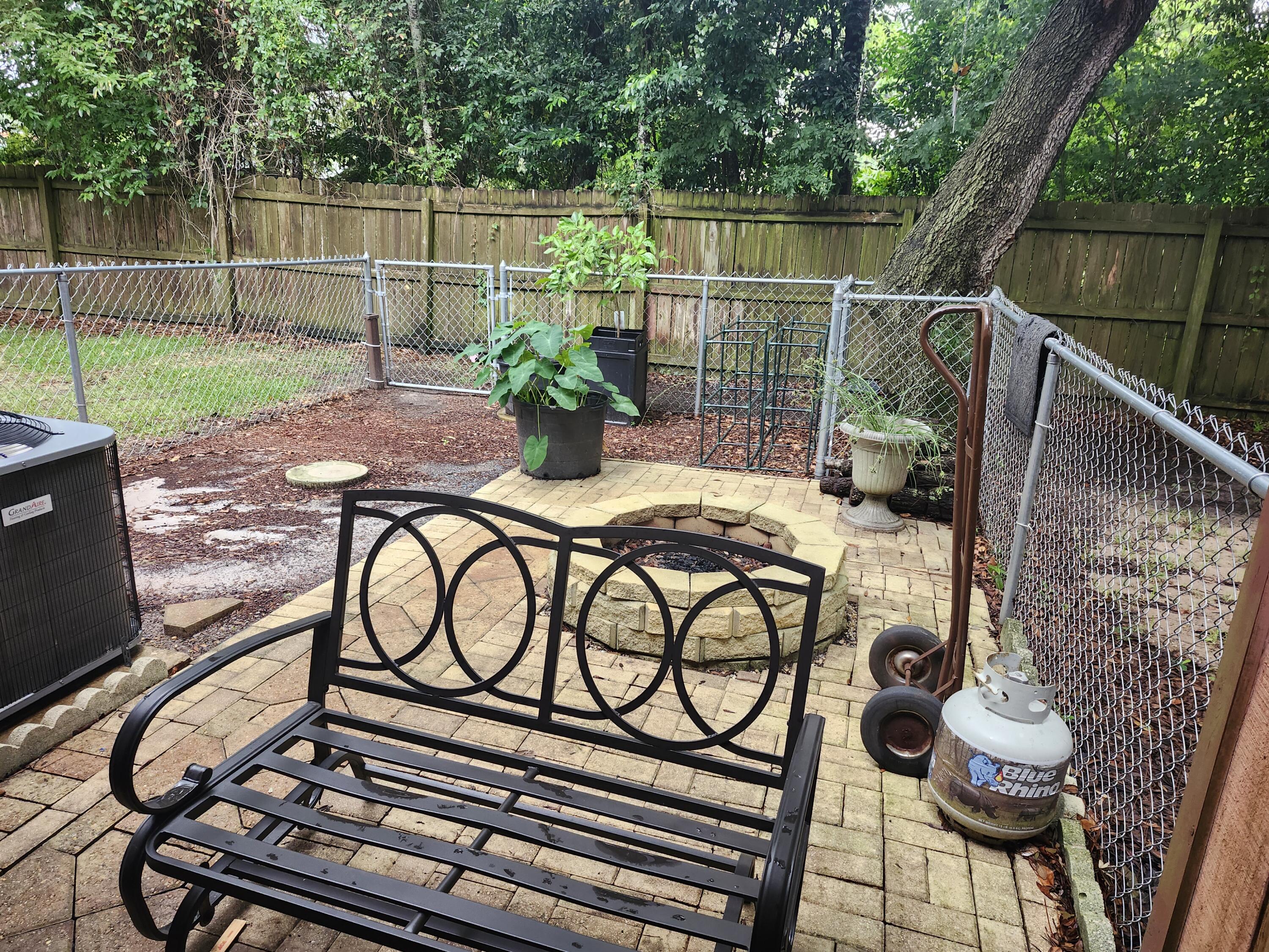 Tyner Villas - Residential