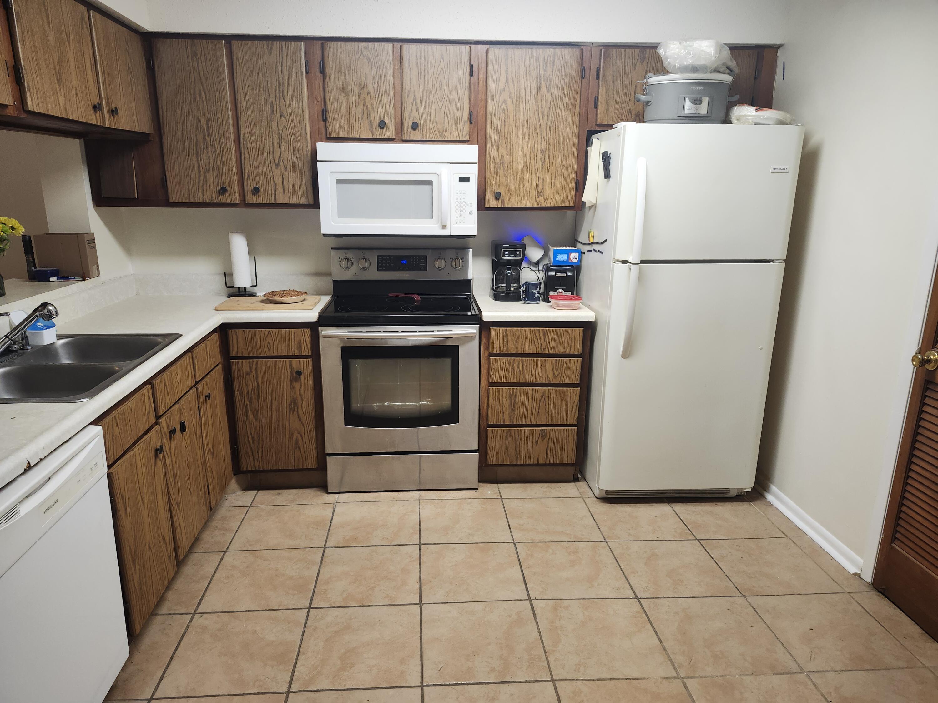 Tyner Villas - Residential