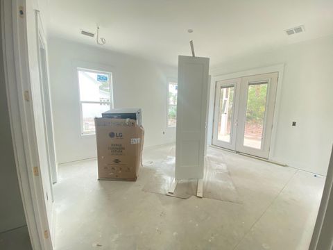 listing image 165
