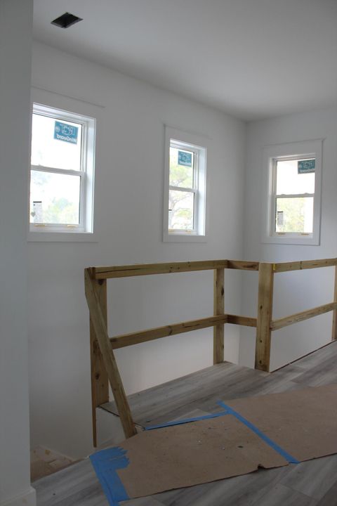 listing image 154
