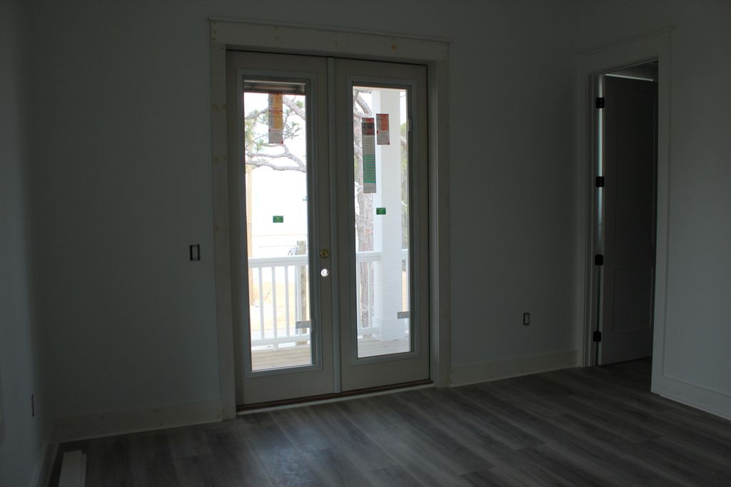 listing image 144