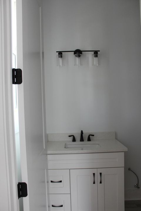 listing image 140