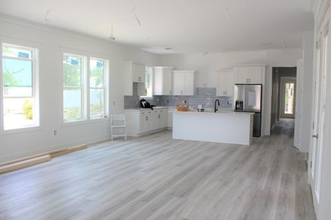 listing image 128